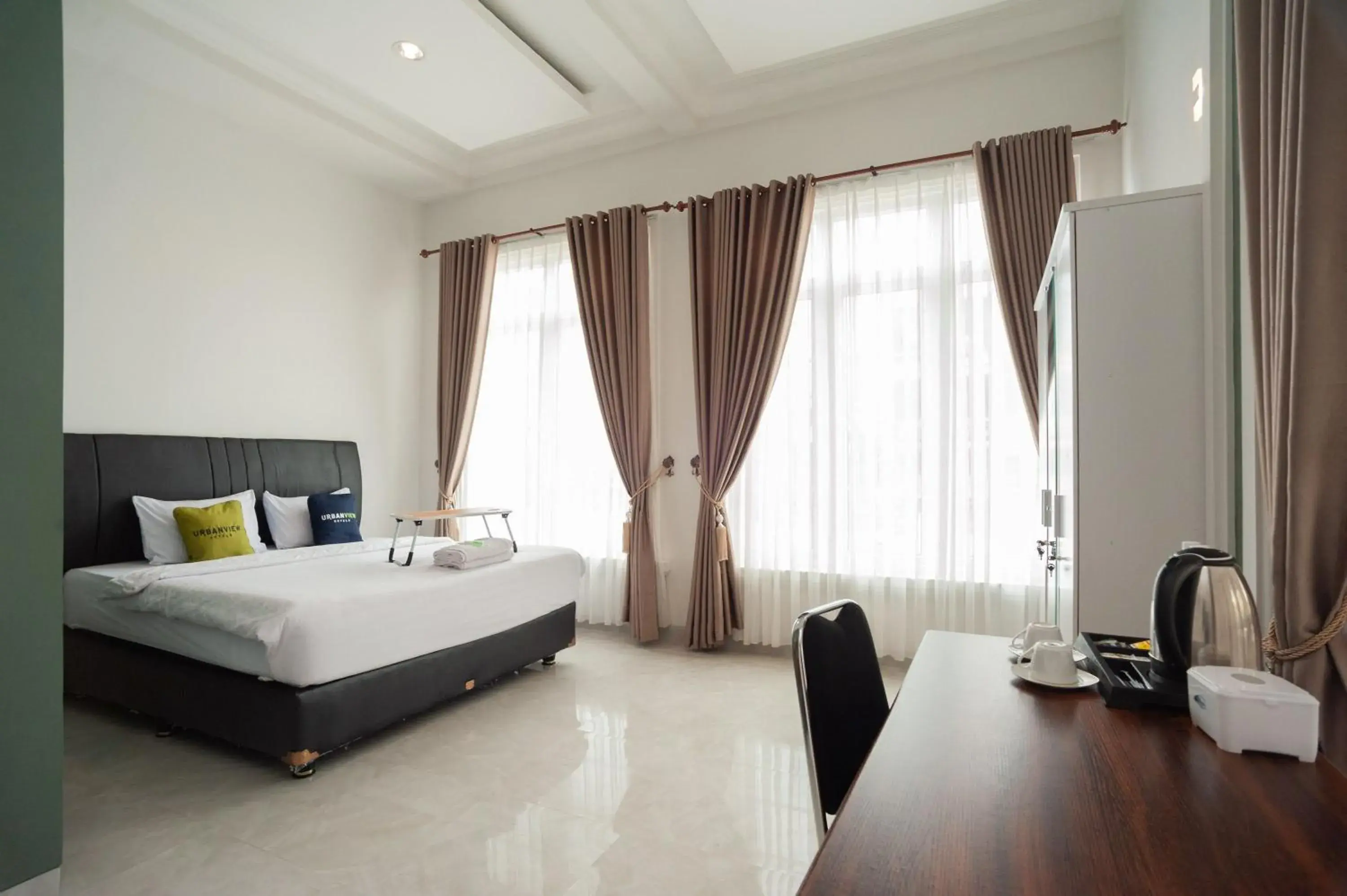 Deluxe Room in Urbanview Hotel Bong Gajah Lampung Deluxe Room in Urbanview Hotel Bong Gajah Lampung