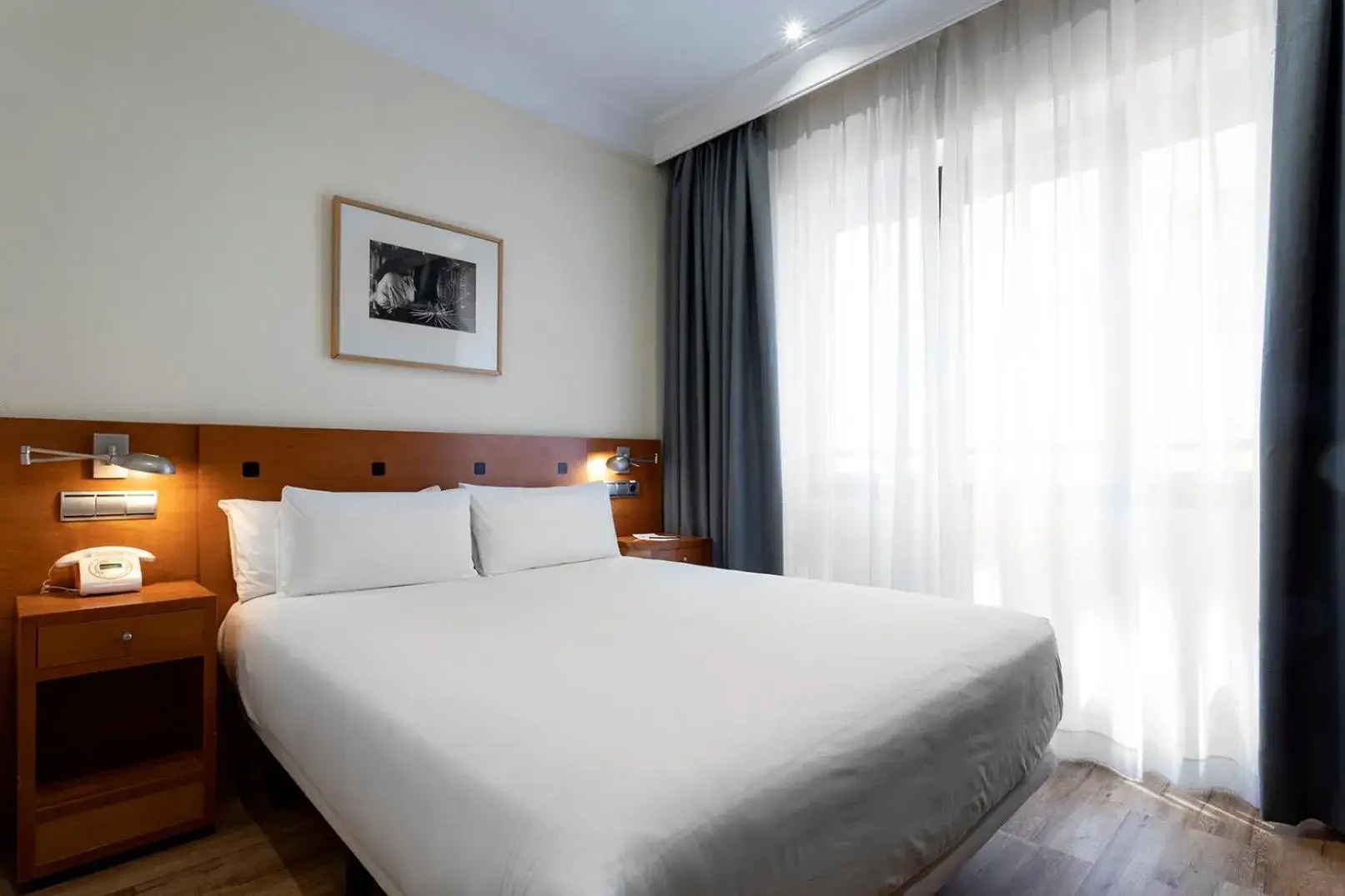 Double or Twin Room (1-2 Adults) in Petit Palace Cliper-Gran Vía Double or Twin Room (1-2 Adults) in Petit Palace Cliper-Gran Vía
