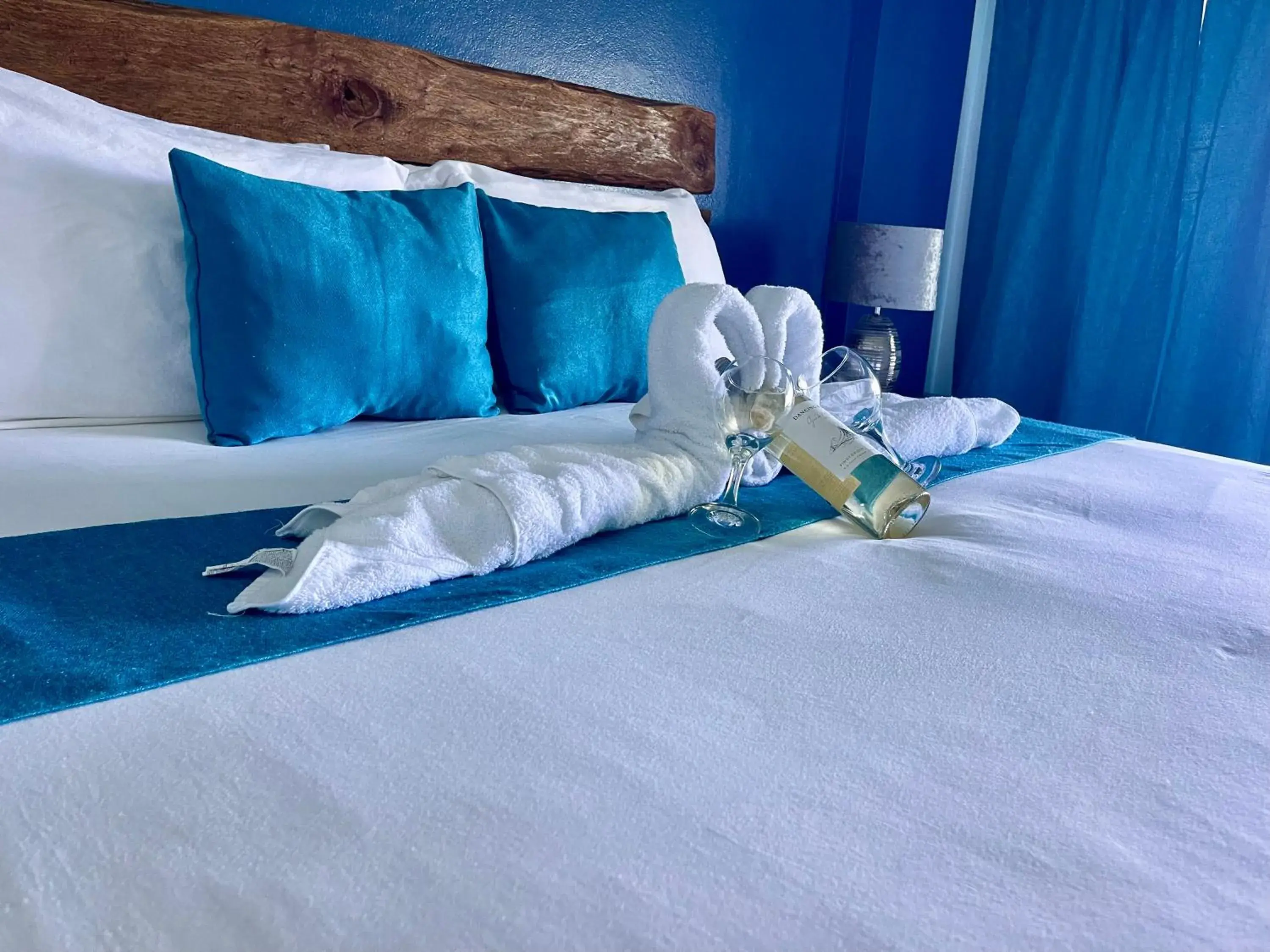 Deluxe Double Room with Sea View in Sand and Tan Beach Hotel Deluxe Double Room with Sea View in Sand and Tan Beach Hotel