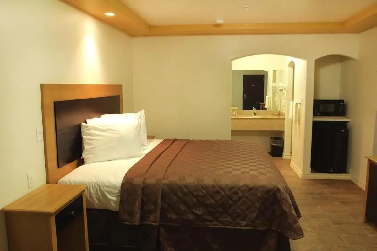 Maverick Inn Maverick Inn