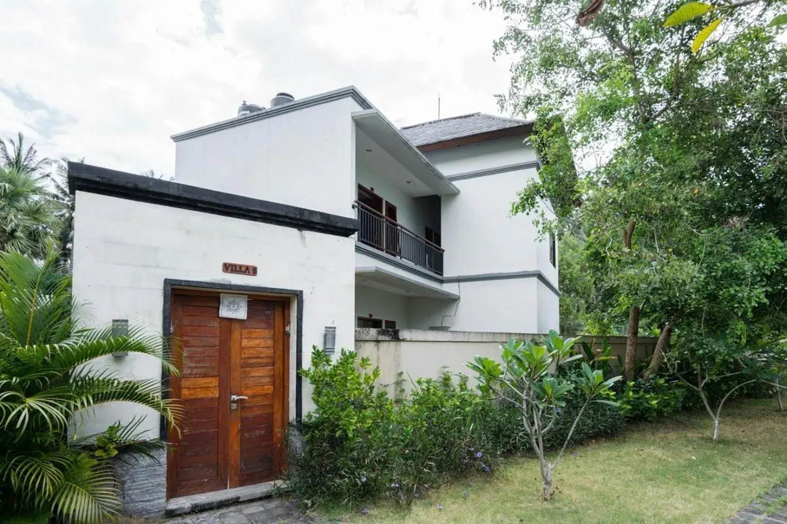 Three-Bedroom Villa in Ariana Beach Resort Amed Bali Three-Bedroom Villa in Ariana Beach Resort Amed Bali