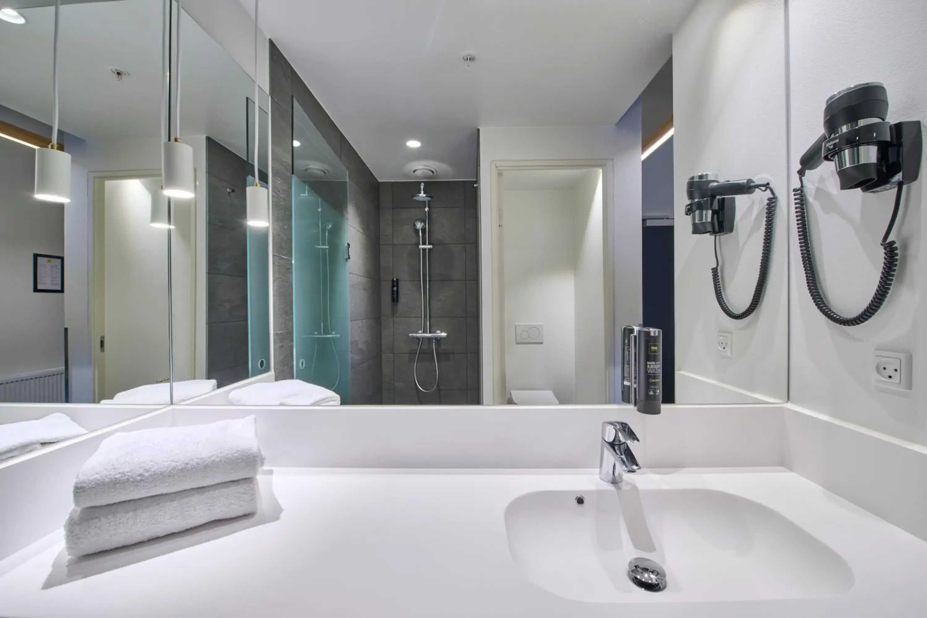 Standard King Room - single occupancy in Four Points Flex by Sheraton Vejle Standard King Room - single occupancy in Four Points Flex by Sheraton Vejle