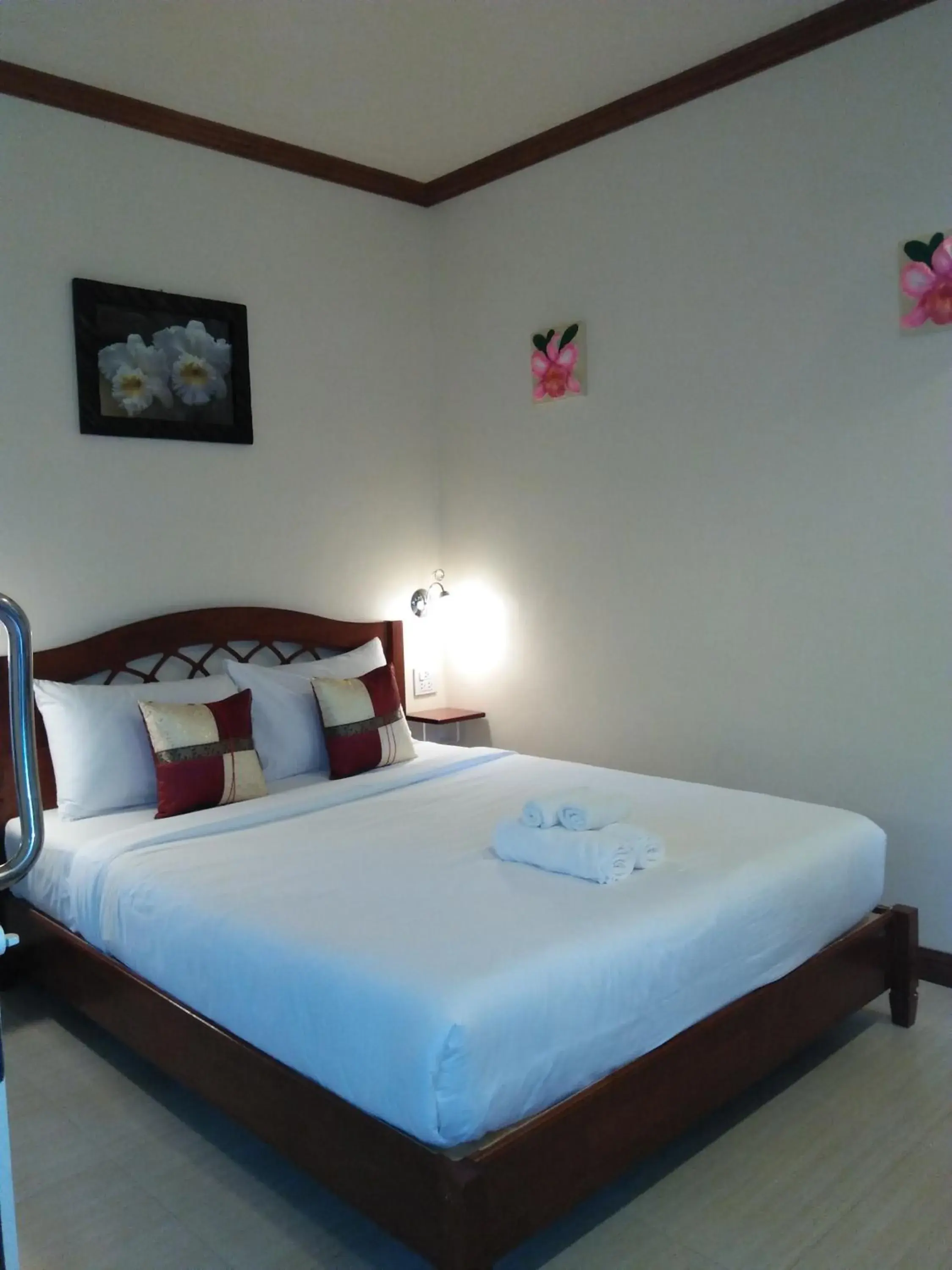 Queen Fan Room with Garden View in Khao Sok Palm Garden Resort Queen Fan Room with Garden View in Khao Sok Palm Garden Resort