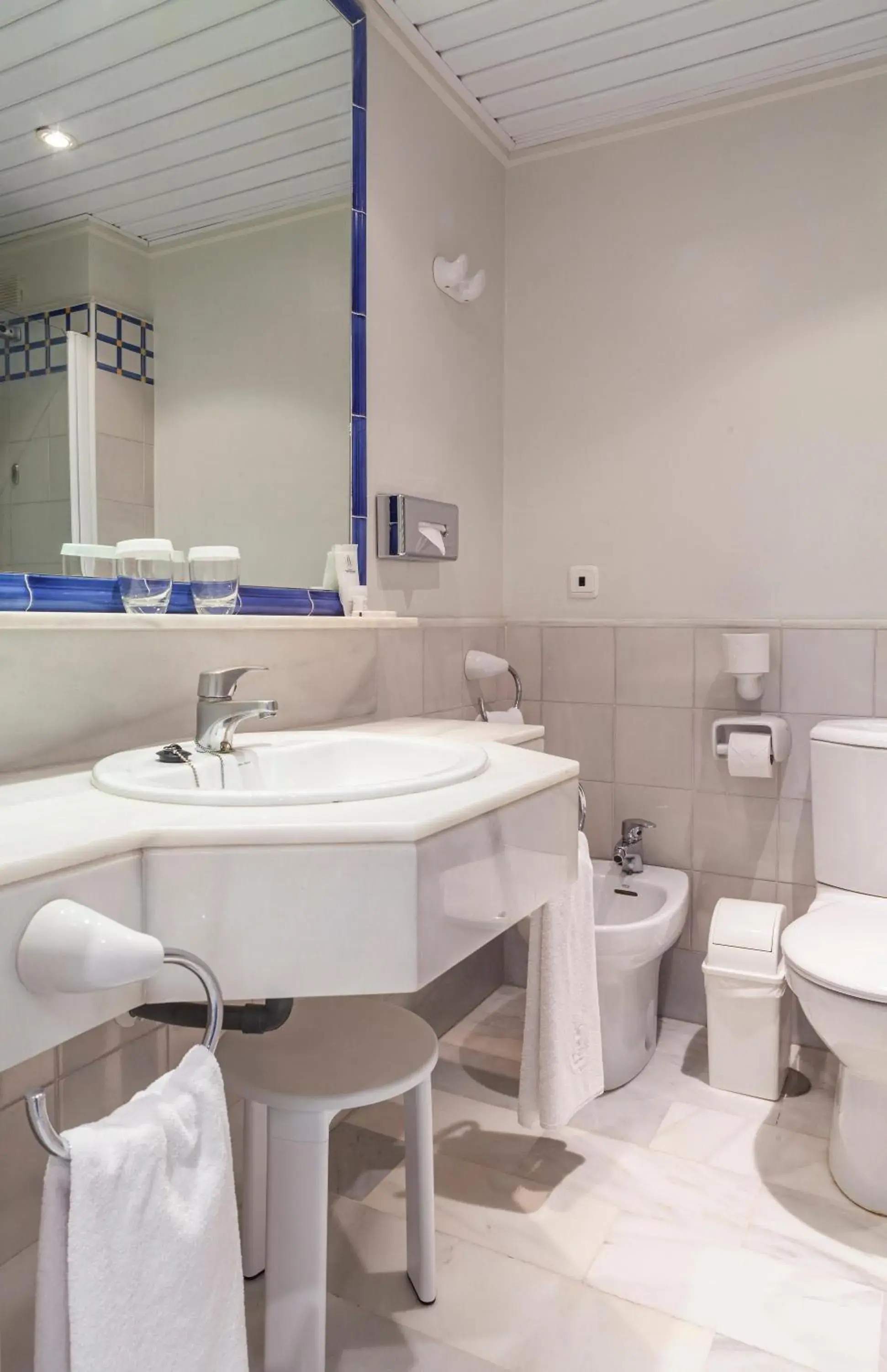 Standard Triple Room in Playa de la Luz Standard Triple Room in Playa de la Luz