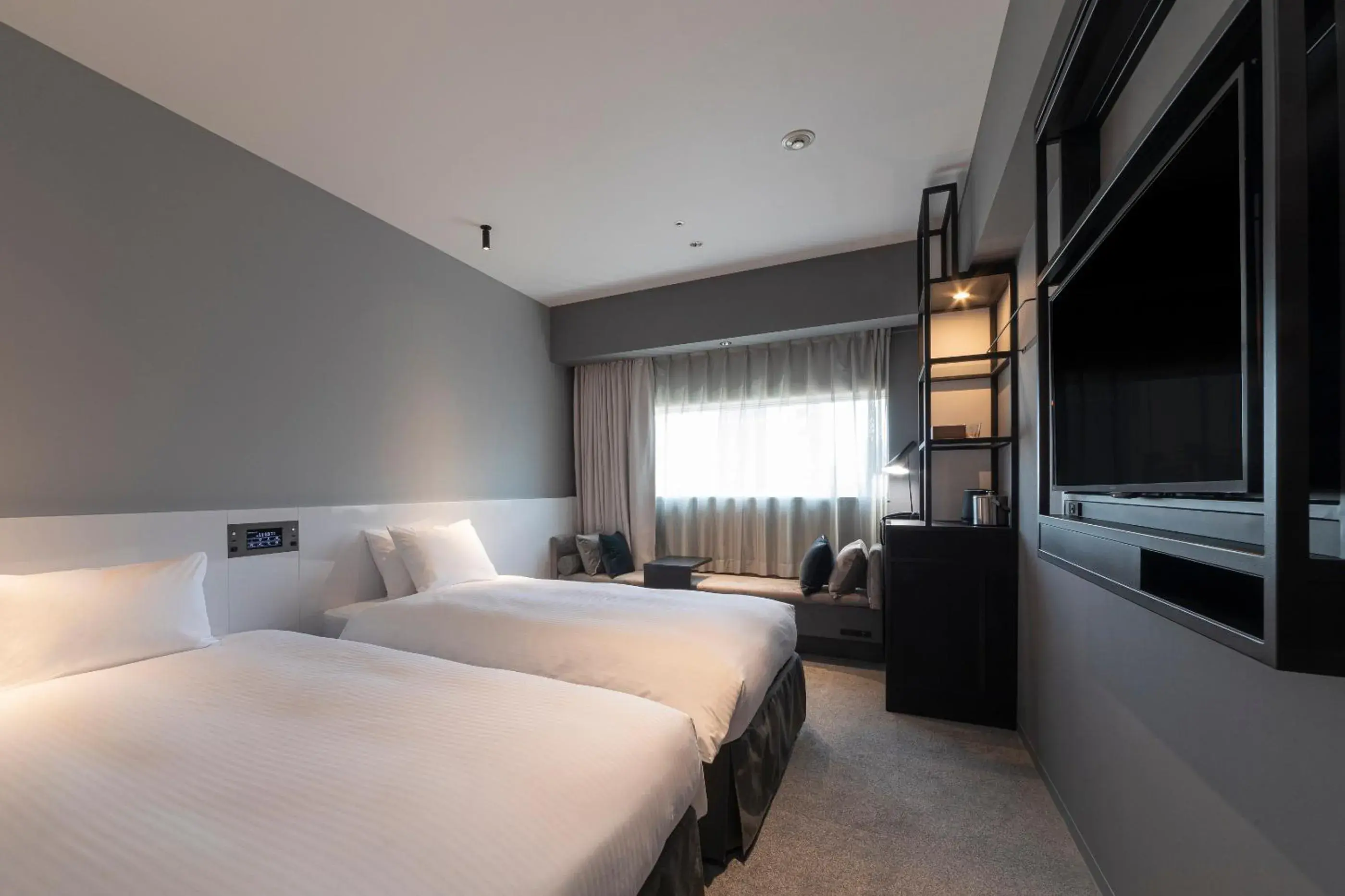 Standard Twin Room in Hotel Keihan Namba Grande Standard Twin Room in Hotel Keihan Namba Grande