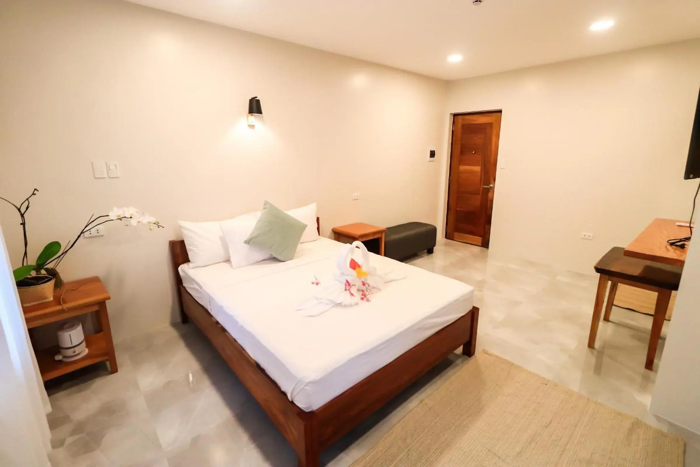 King Suite with Balcony in Josefina's Tourist Inn King Suite with Balcony in Josefina's Tourist Inn