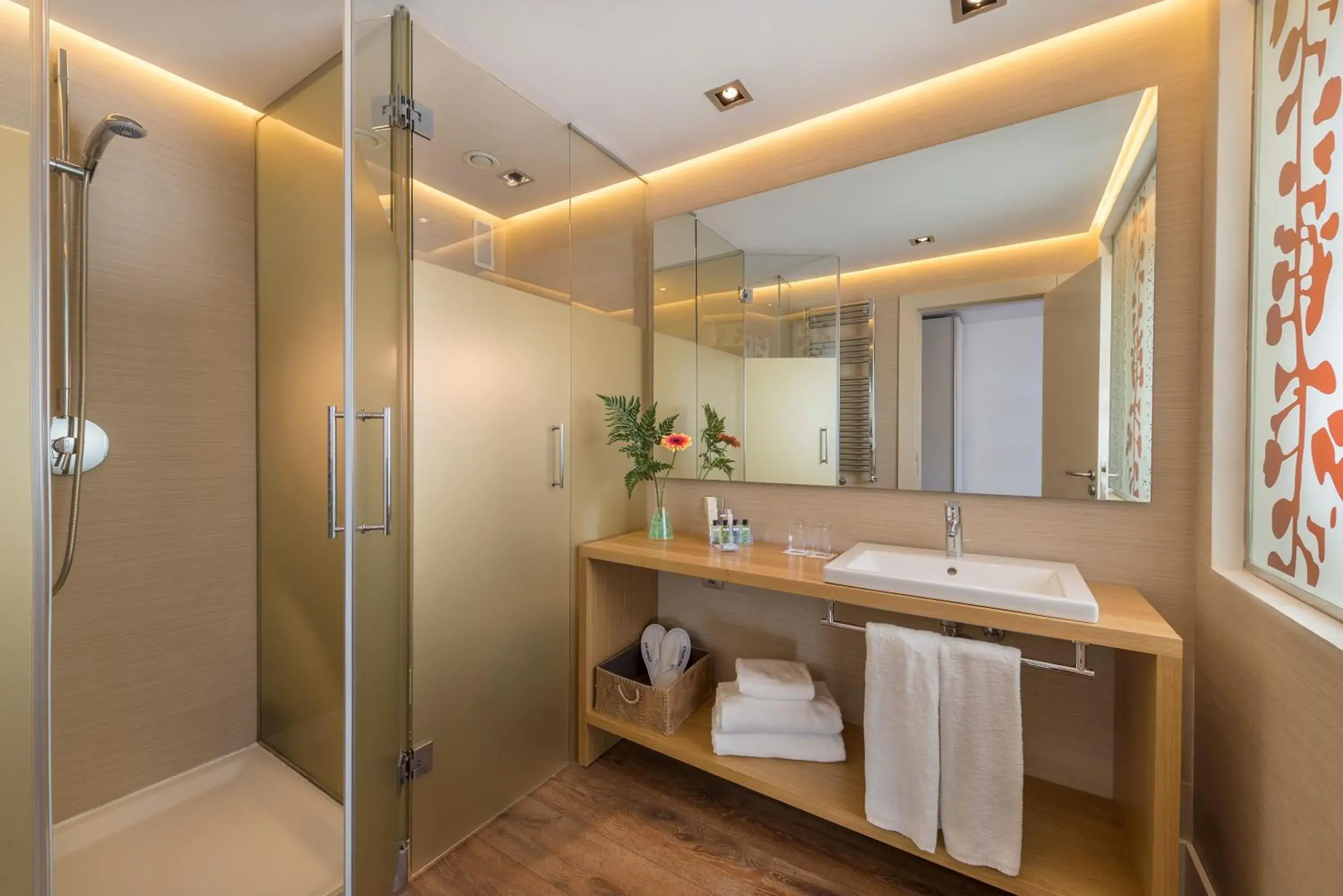 Superior Triple Room (2 Adults + 1 Child) in H10 Tribeca Superior Triple Room (2 Adults + 1 Child) in H10 Tribeca