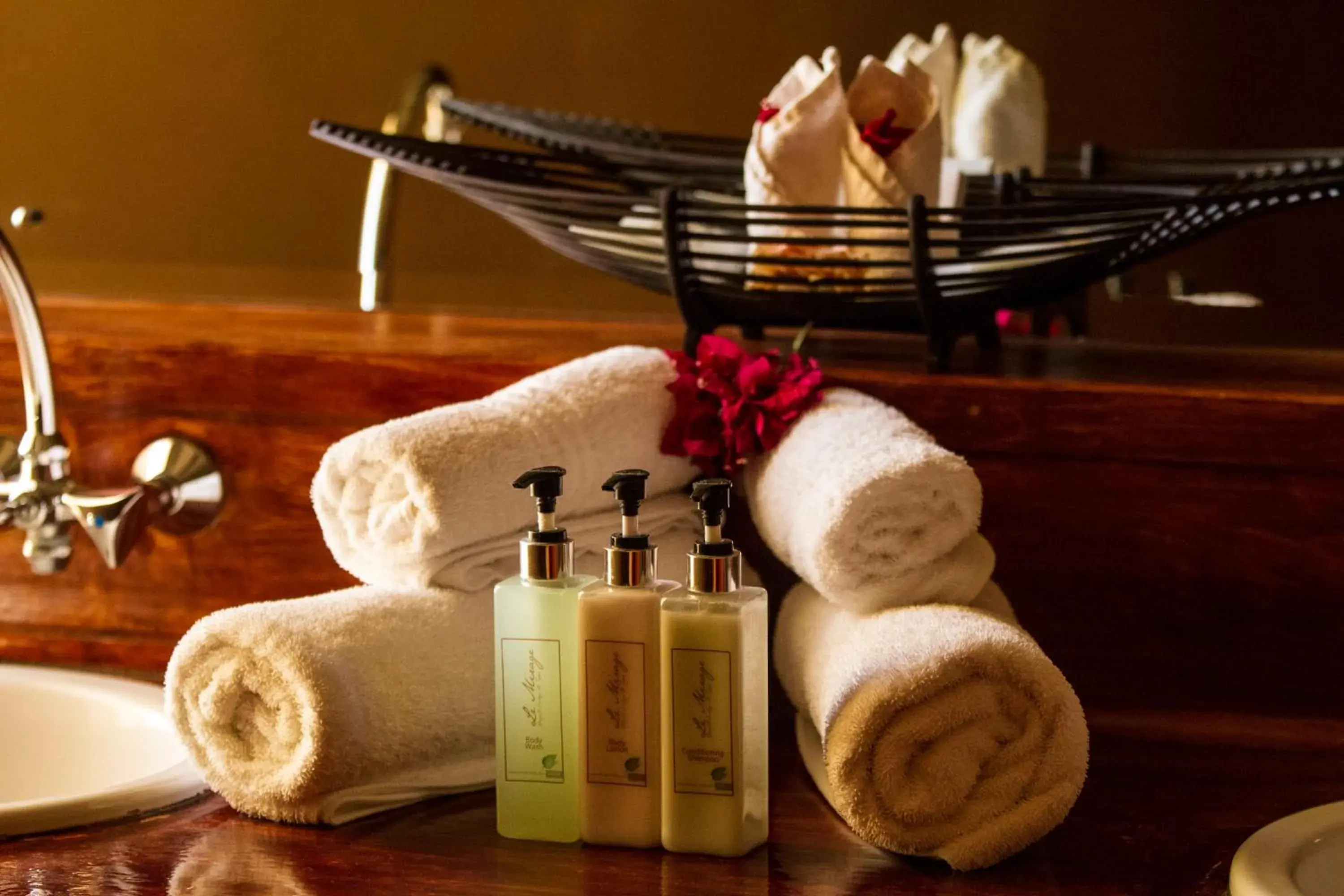 Double or Twin Room in Le Mirage Resort & Spa Double or Twin Room in Le Mirage Resort & Spa