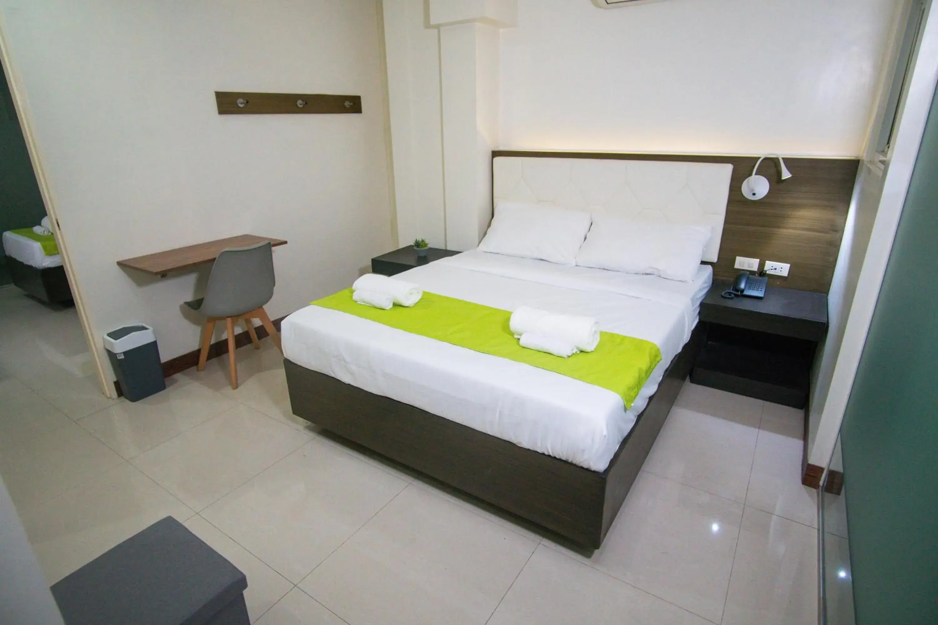 Deluxe Double or Twin Room in Benrose Hotel Deluxe Double or Twin Room in Benrose Hotel