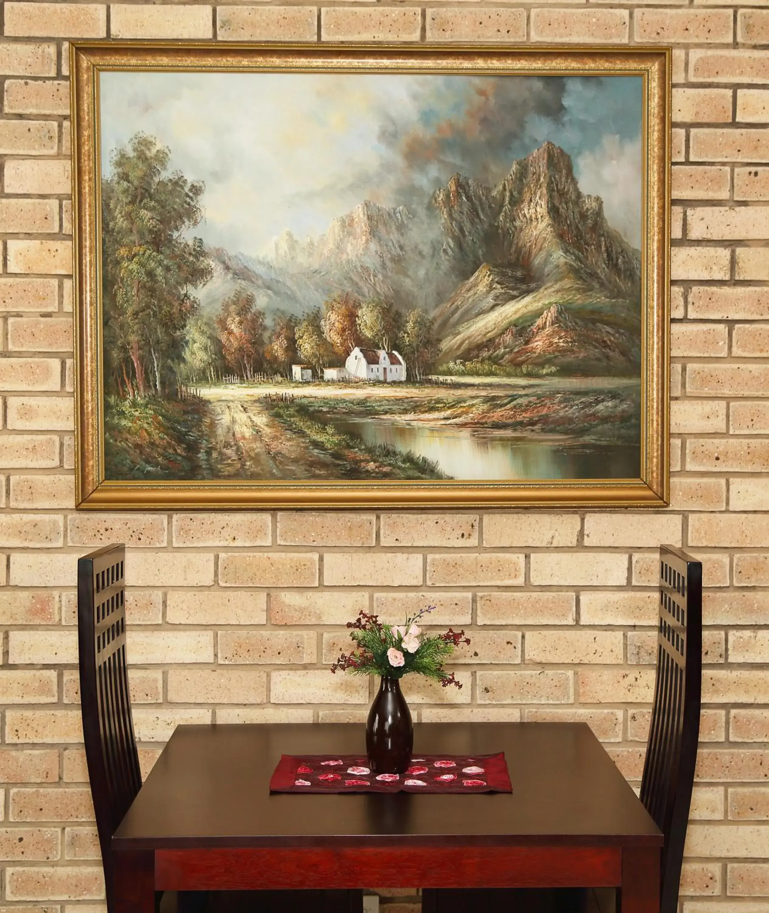 Twin Room - single occupancy in Villa Majestic for Exclusive Accommodation Twin Room - single occupancy in Villa Majestic for Exclusive Accommodation