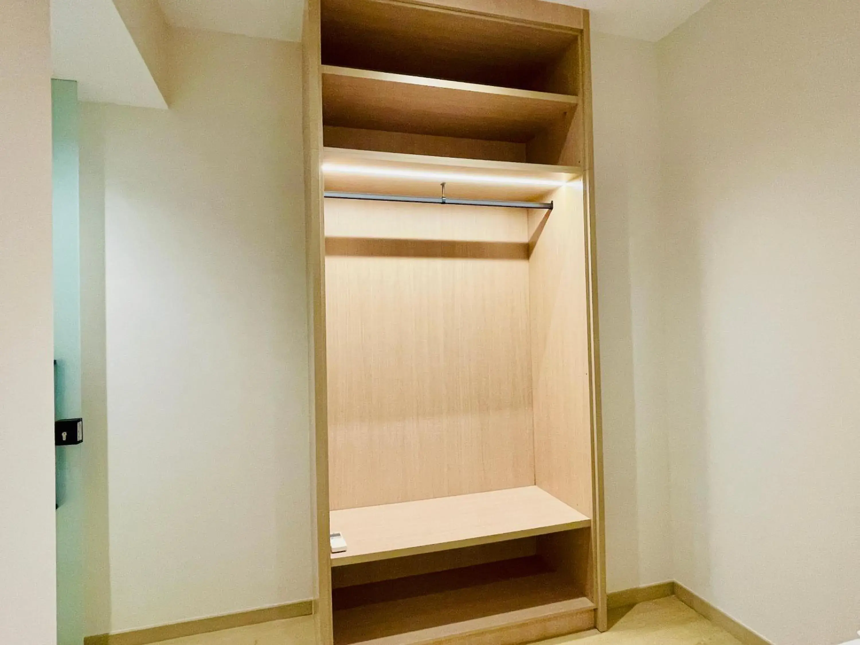 Luxury Quadruple Room in Eaton residences KLCC m@h Luxury Quadruple Room in Eaton residences KLCC m@h