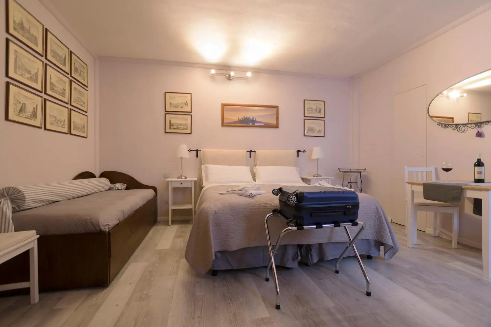 Double or Twin Room in Montechiari In Chianti Double or Twin Room in Montechiari In Chianti