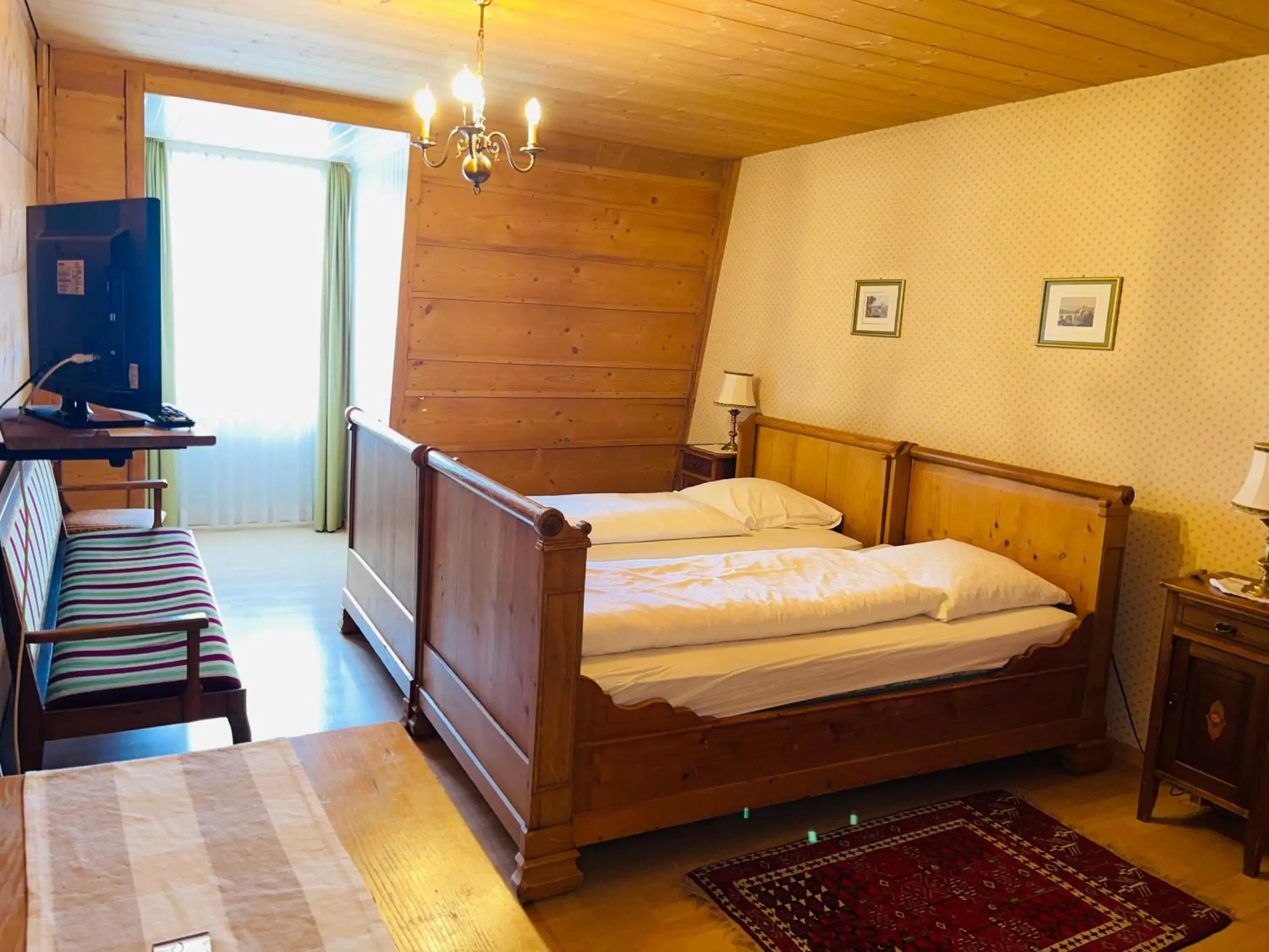 Deluxe Double Room with Shower - single occupancy in Hotel Sternen Worb Deluxe Double Room with Shower - single occupancy in Hotel Sternen Worb