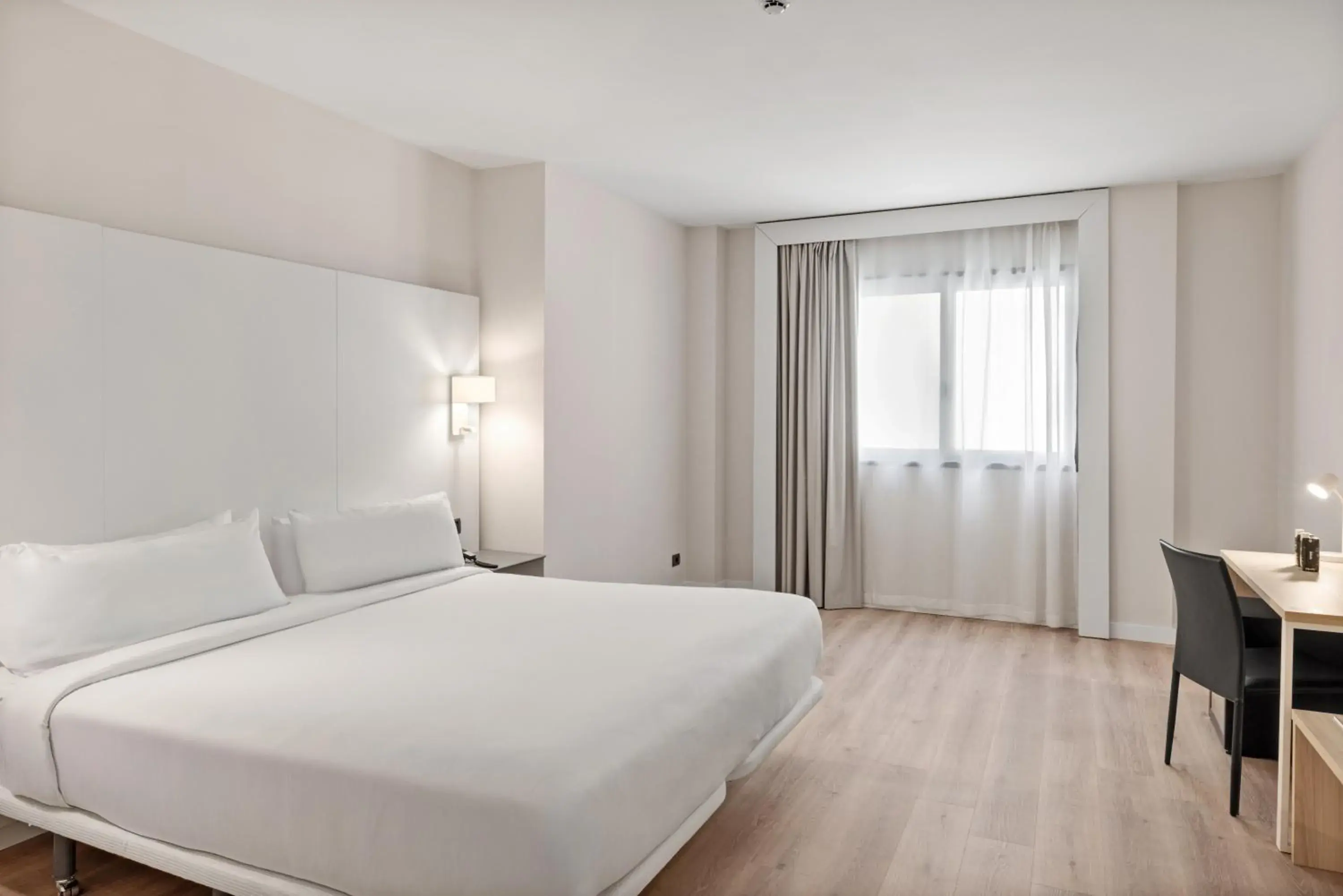 Superior Double Room in B&B HOTEL Ciudad de Lleida Superior Double Room in B&B HOTEL Ciudad de Lleida