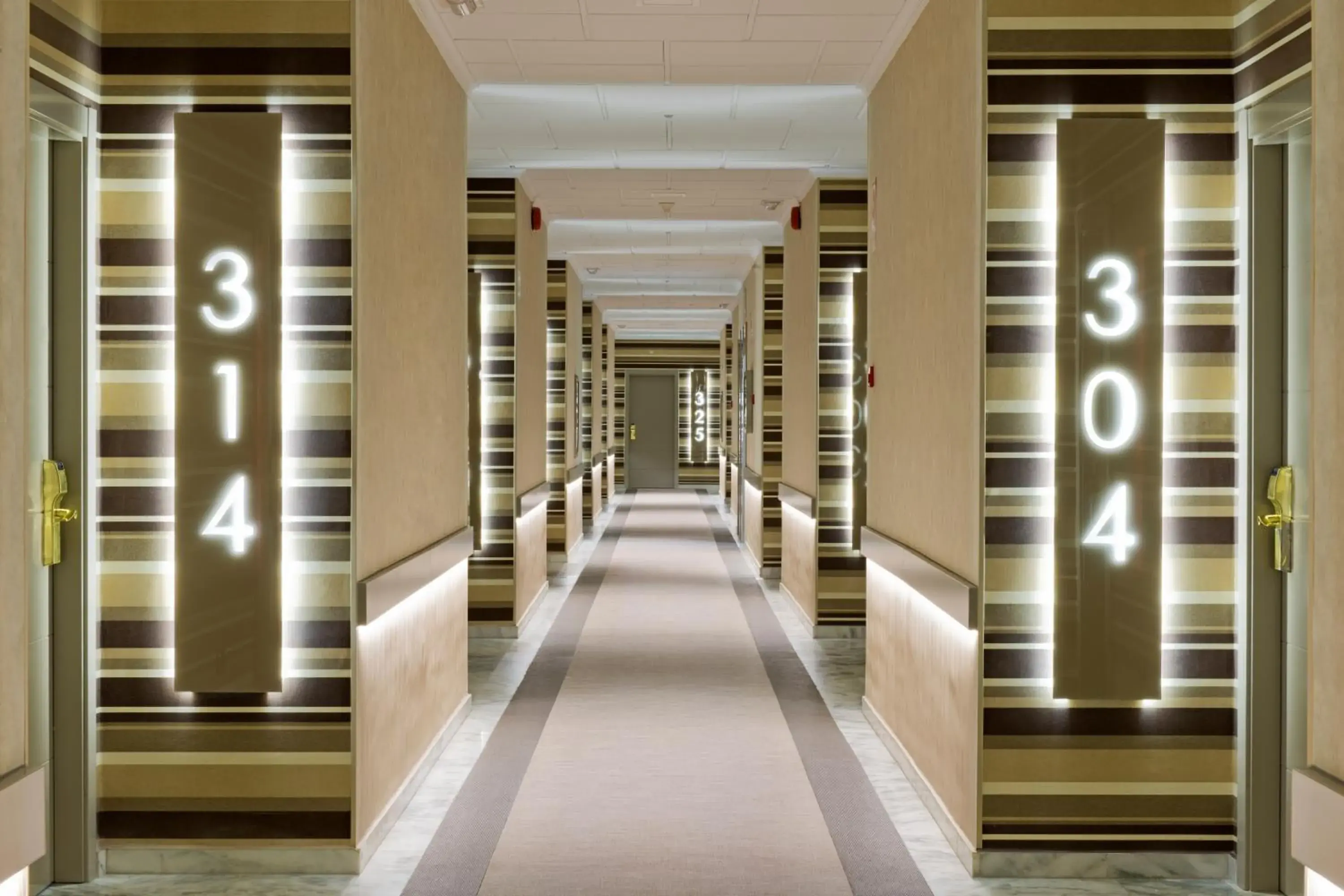 Suite (1 Adult) in Elba Motril Beach & Business Hotel Suite (1 Adult) in Elba Motril Beach & Business Hotel