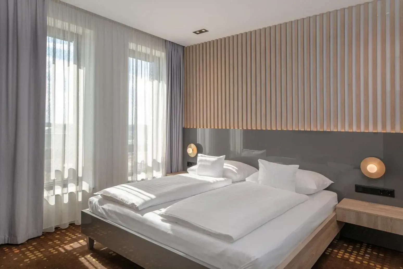 Standard Queen Room in Flow Hotel & Conference Standard Queen Room in Flow Hotel & Conference