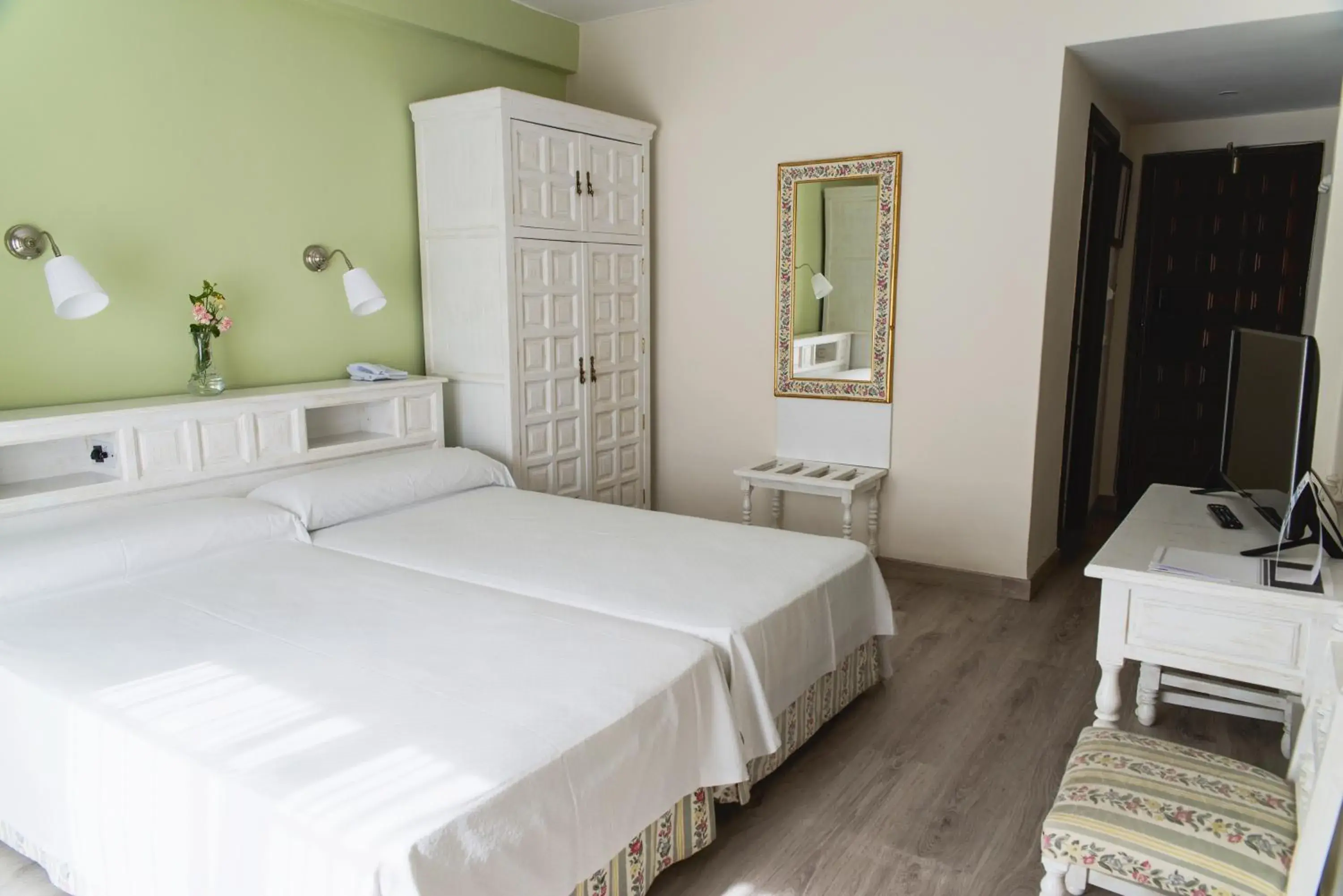 Twin Room with Extra Bed (3 Adults) in TRH Mijas Twin Room with Extra Bed (3 Adults) in TRH Mijas