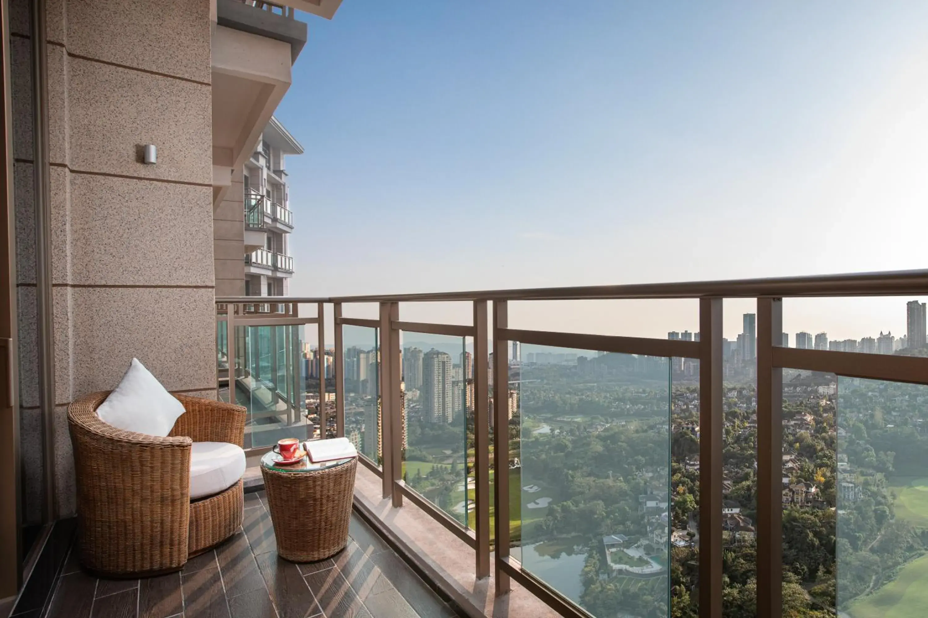 Premium Twin Room with Balcony and Golf View in Crowne Plaza Chongqing New North Zone by IHG Premium Twin Room with Balcony and Golf View in Crowne Plaza Chongqing New North Zone by IHG
