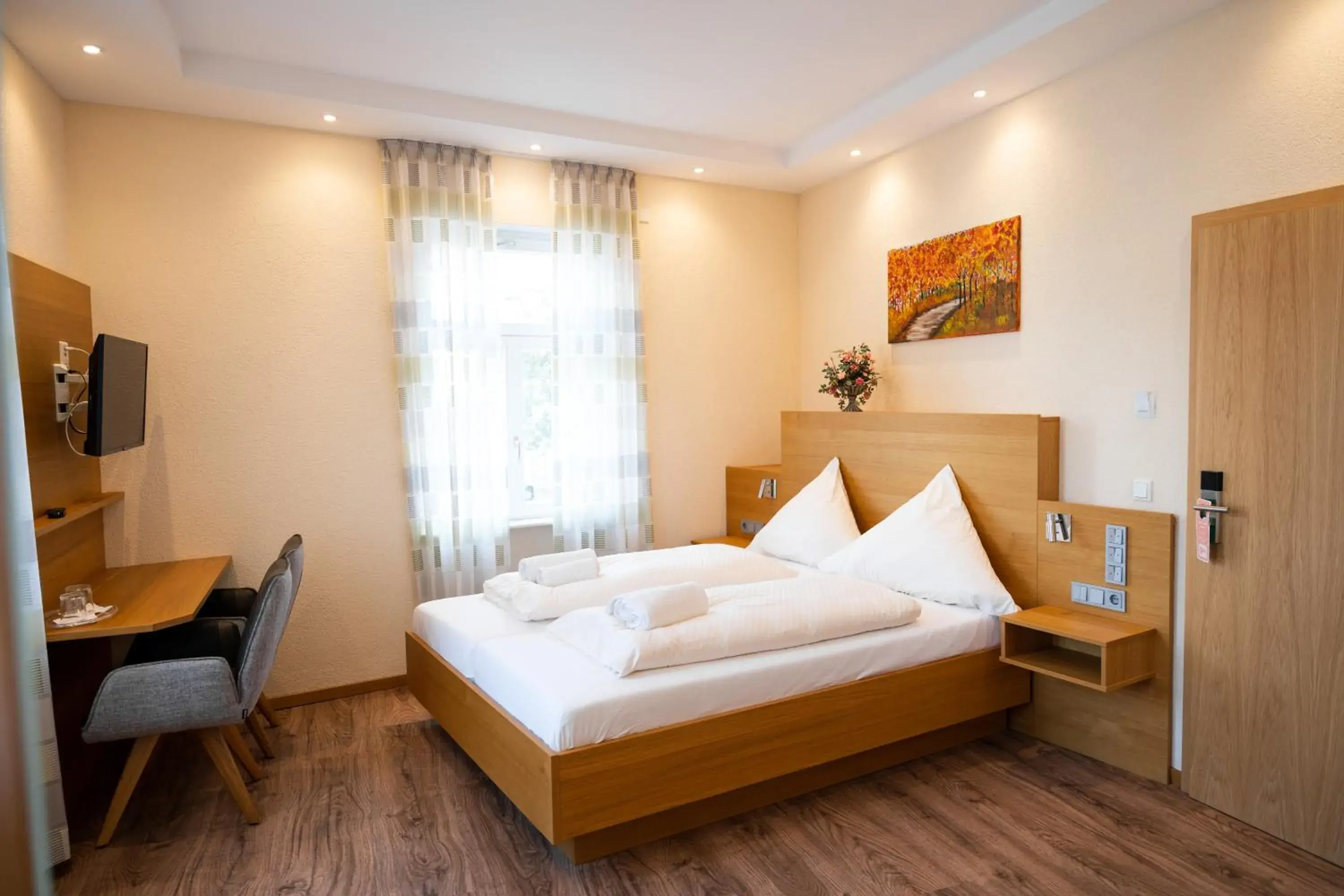 Double Room with Private Bathroom in Gasthause Zur Krone Hotel Double Room with Private Bathroom in Gasthause Zur Krone Hotel