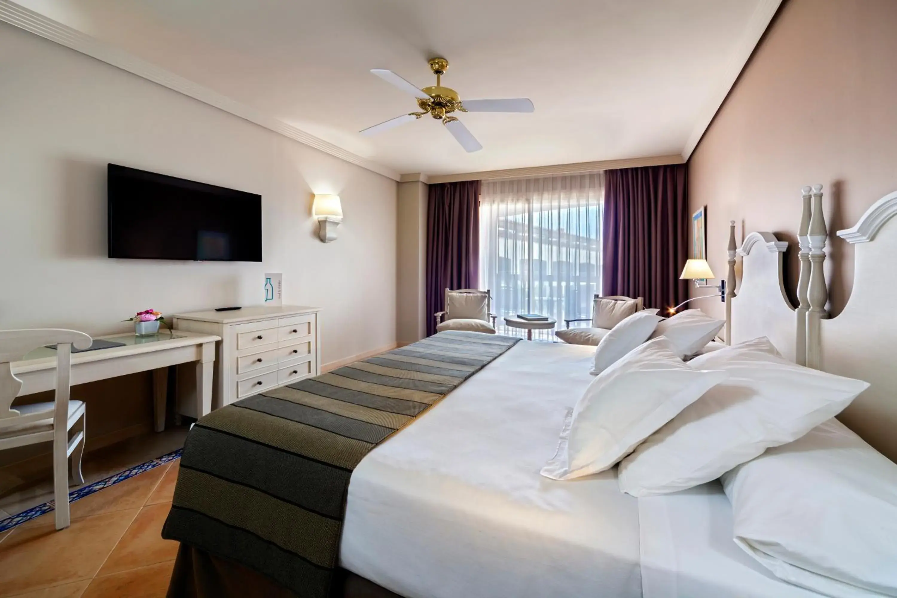 Superior Double or Twin Room with Pool View in Barceló Marbella Superior Double or Twin Room with Pool View in Barceló Marbella