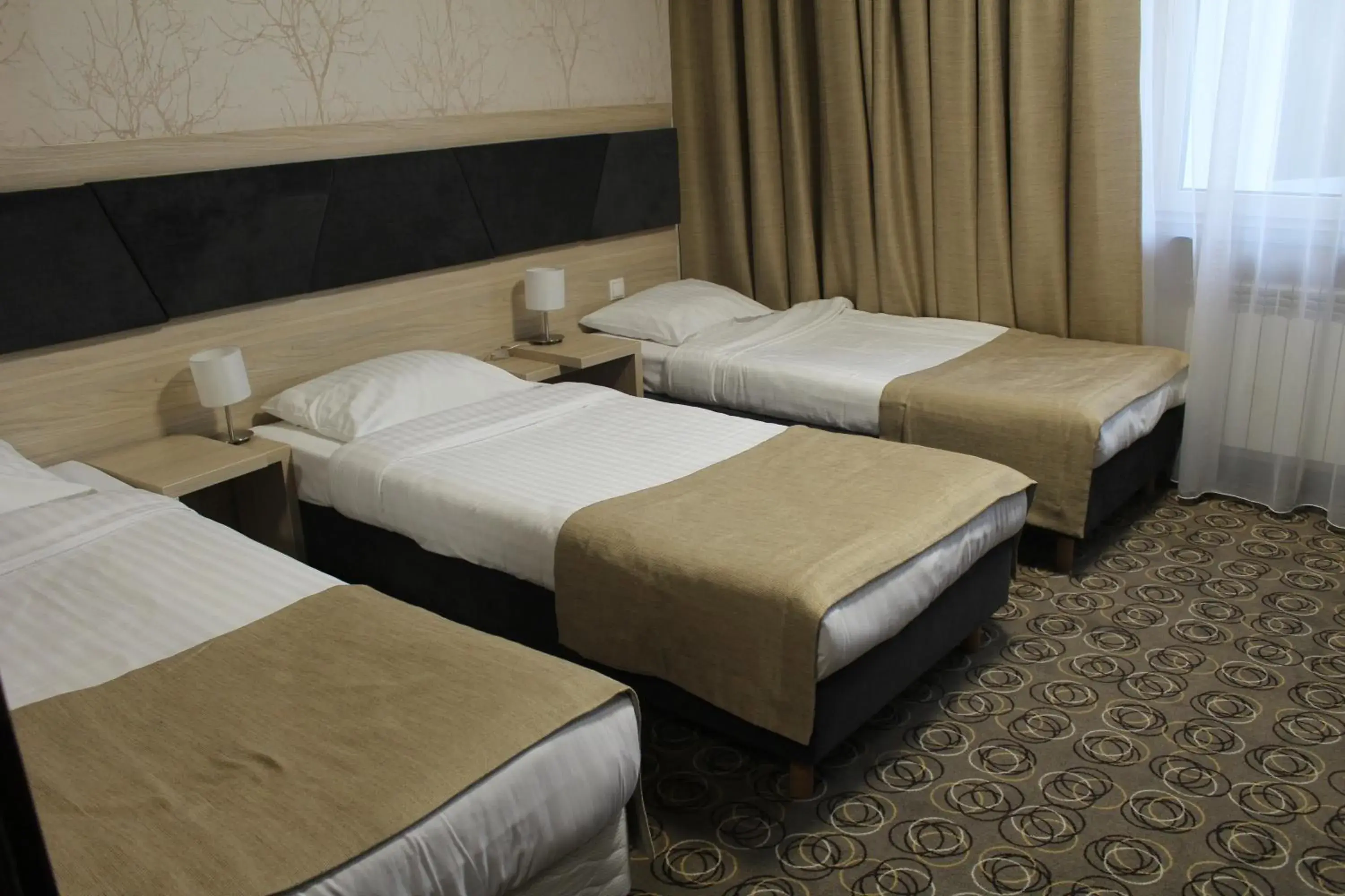 Triple Room with Private Bathroom in Wielspin Puszczykowo Triple Room with Private Bathroom in Wielspin Puszczykowo