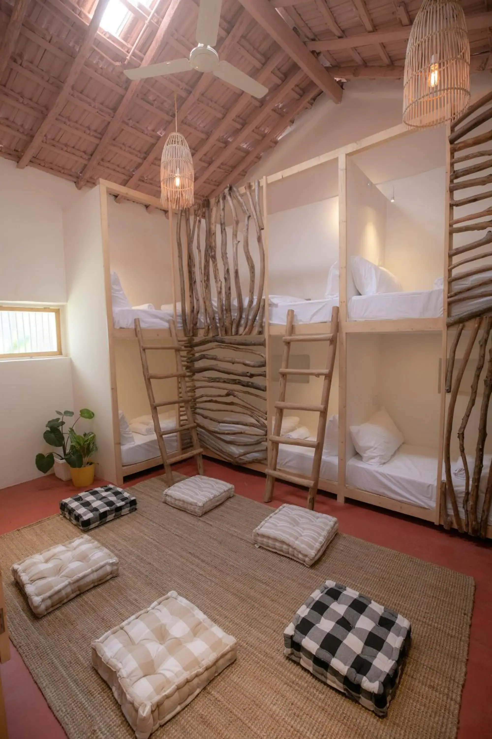 Bed in 6-Bed Mixed Dormitory Room in Circle Bed in 6-Bed Mixed Dormitory Room in Circle