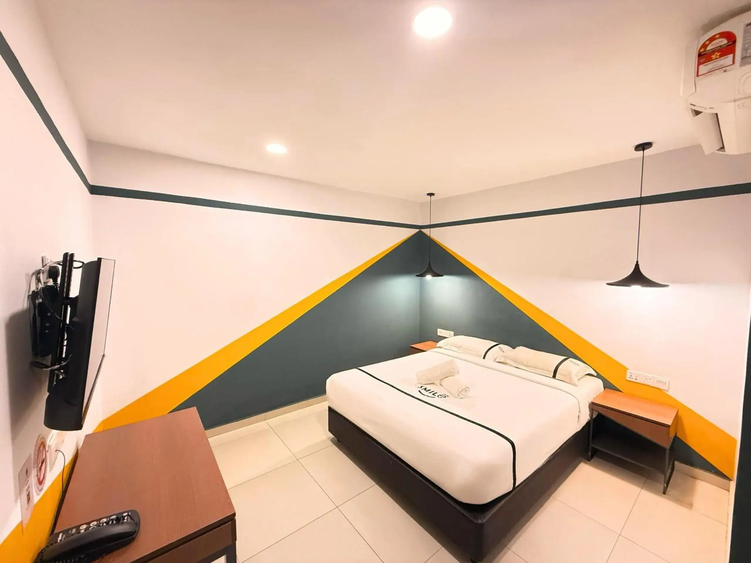 Double Room in Smile Hotel Seri Kembangan Double Room in Smile Hotel Seri Kembangan