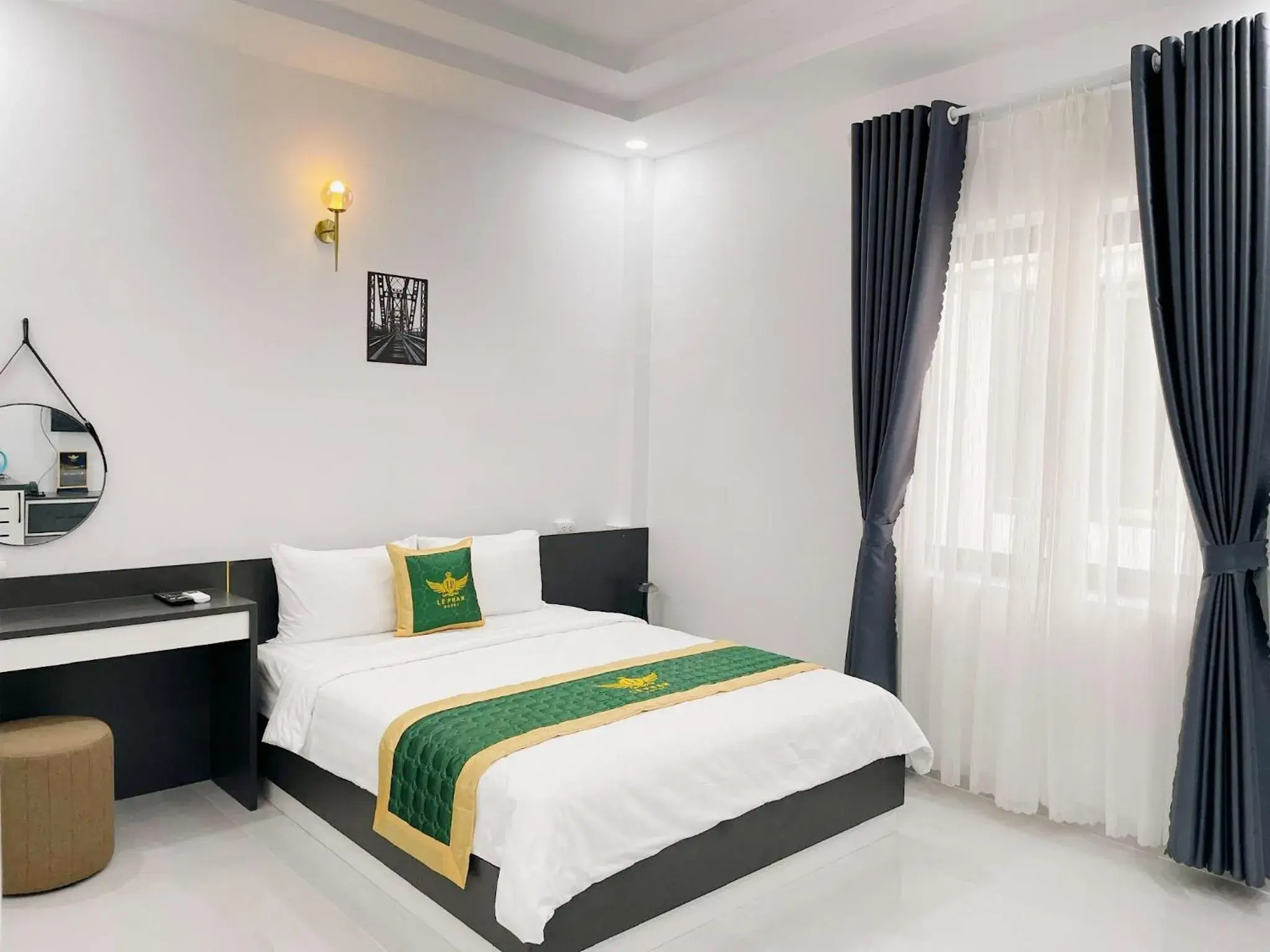 Standard Double Room in Le Phan Hotel Standard Double Room in Le Phan Hotel