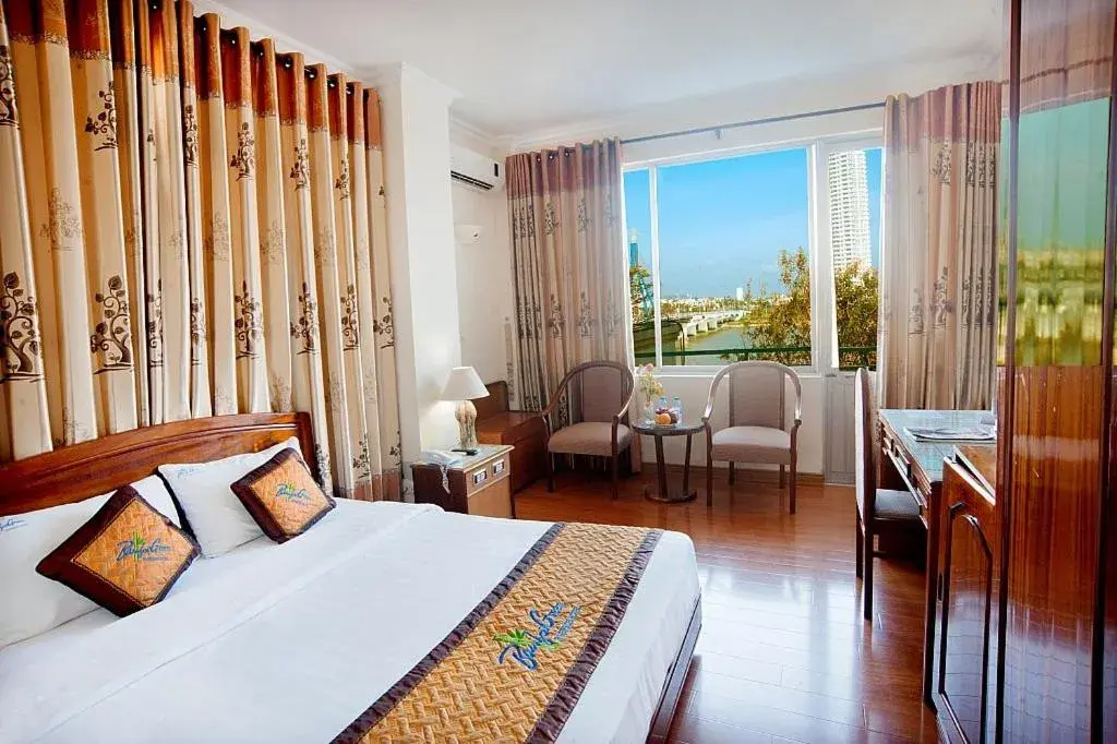 Deluxe Double or Twin Room with River View in Bamboo Green Riverside Hotel Deluxe Double or Twin Room with River View in Bamboo Green Riverside Hotel