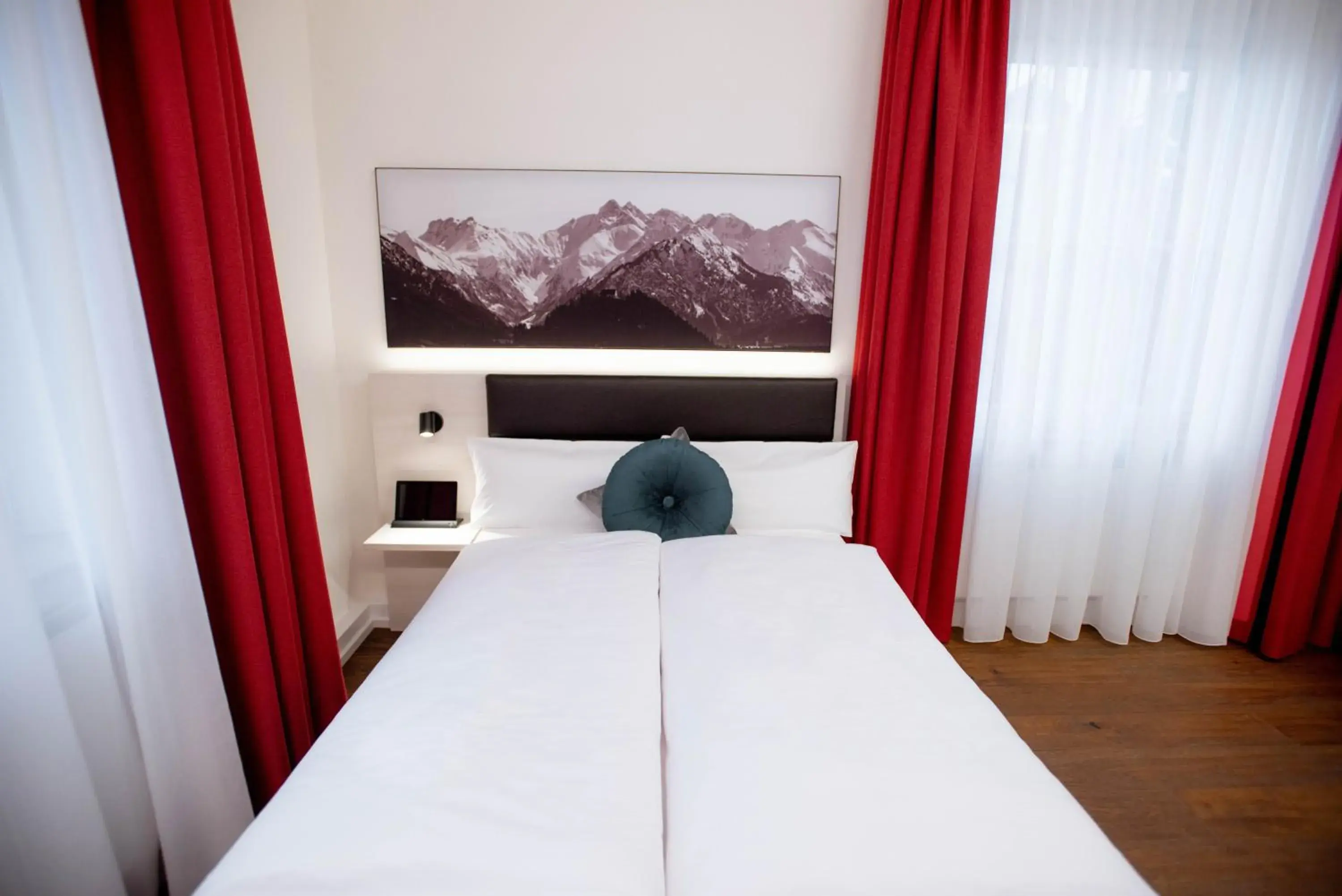 Standard Double Room - single occupancy in Reos Hotel Wangen Standard Double Room - single occupancy in Reos Hotel Wangen