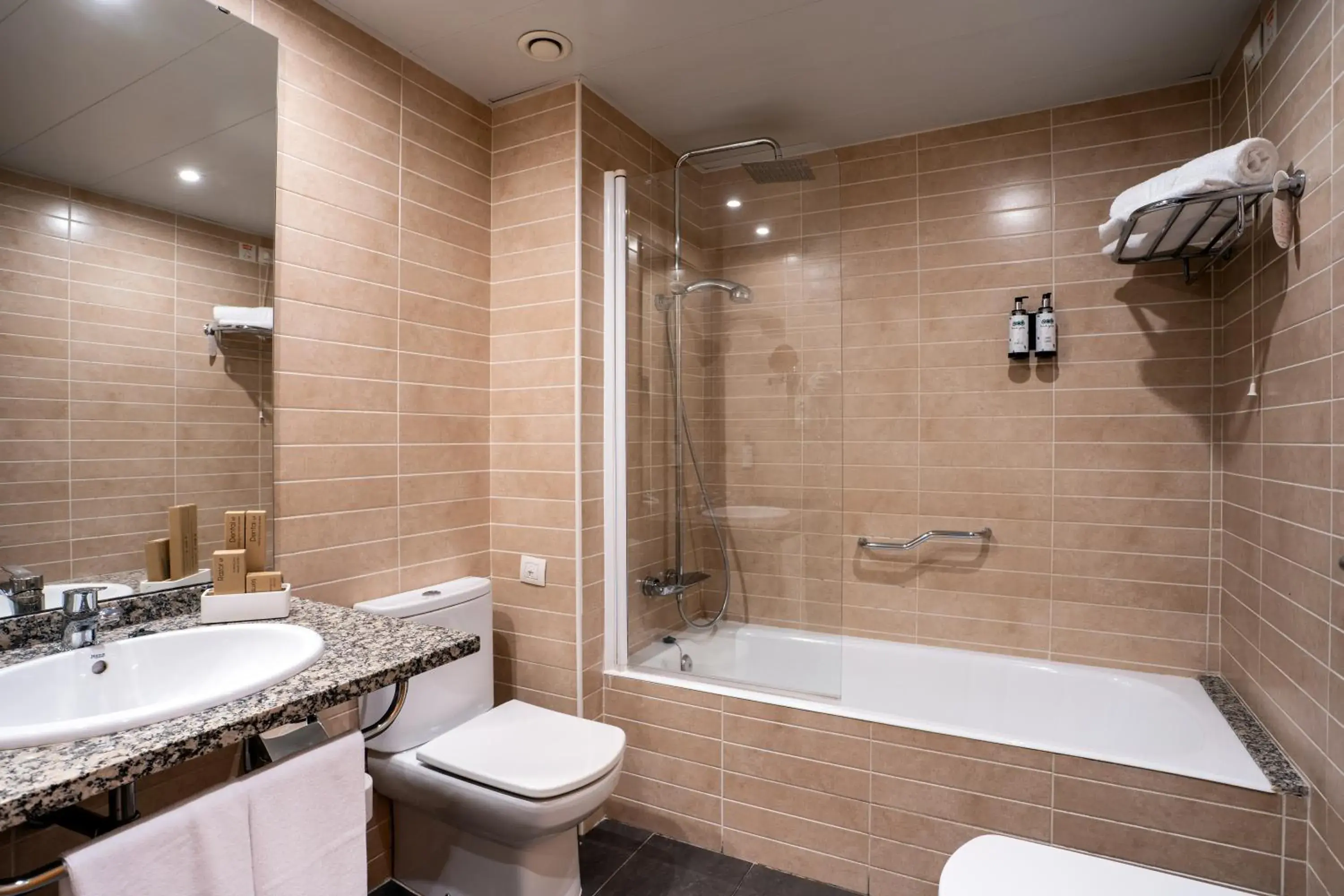 Standard Double Room 2 adults in Ponient Vila Centric by PortAventura World Standard Double Room 2 adults in Ponient Vila Centric by PortAventura World