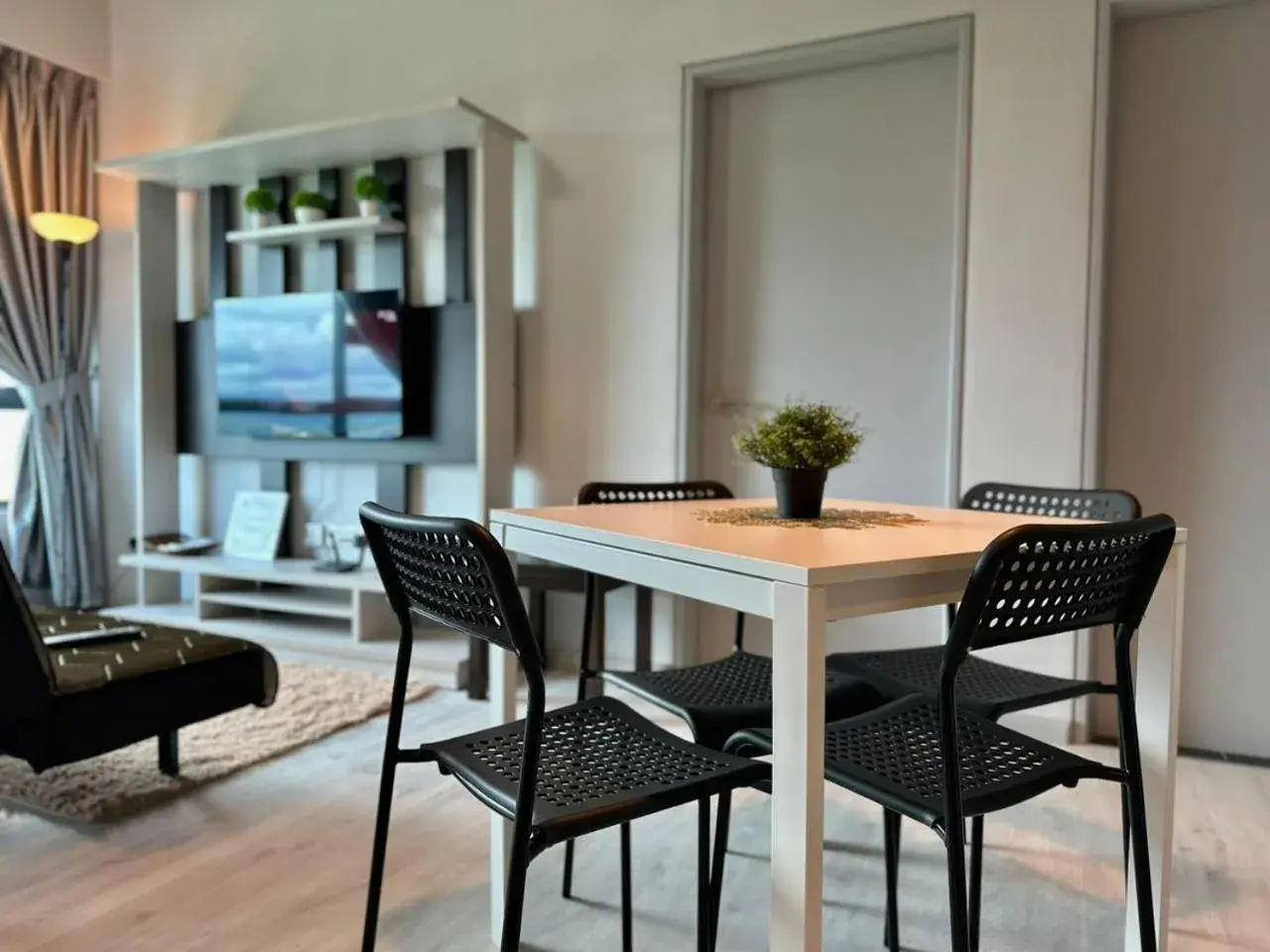 Two-Bedroom Apartment with Mountain View in TF Sunset Ocean View Homestay - Jesselton Quay Two-Bedroom Apartment with Mountain View in TF Sunset Ocean View Homestay - Jesselton Quay