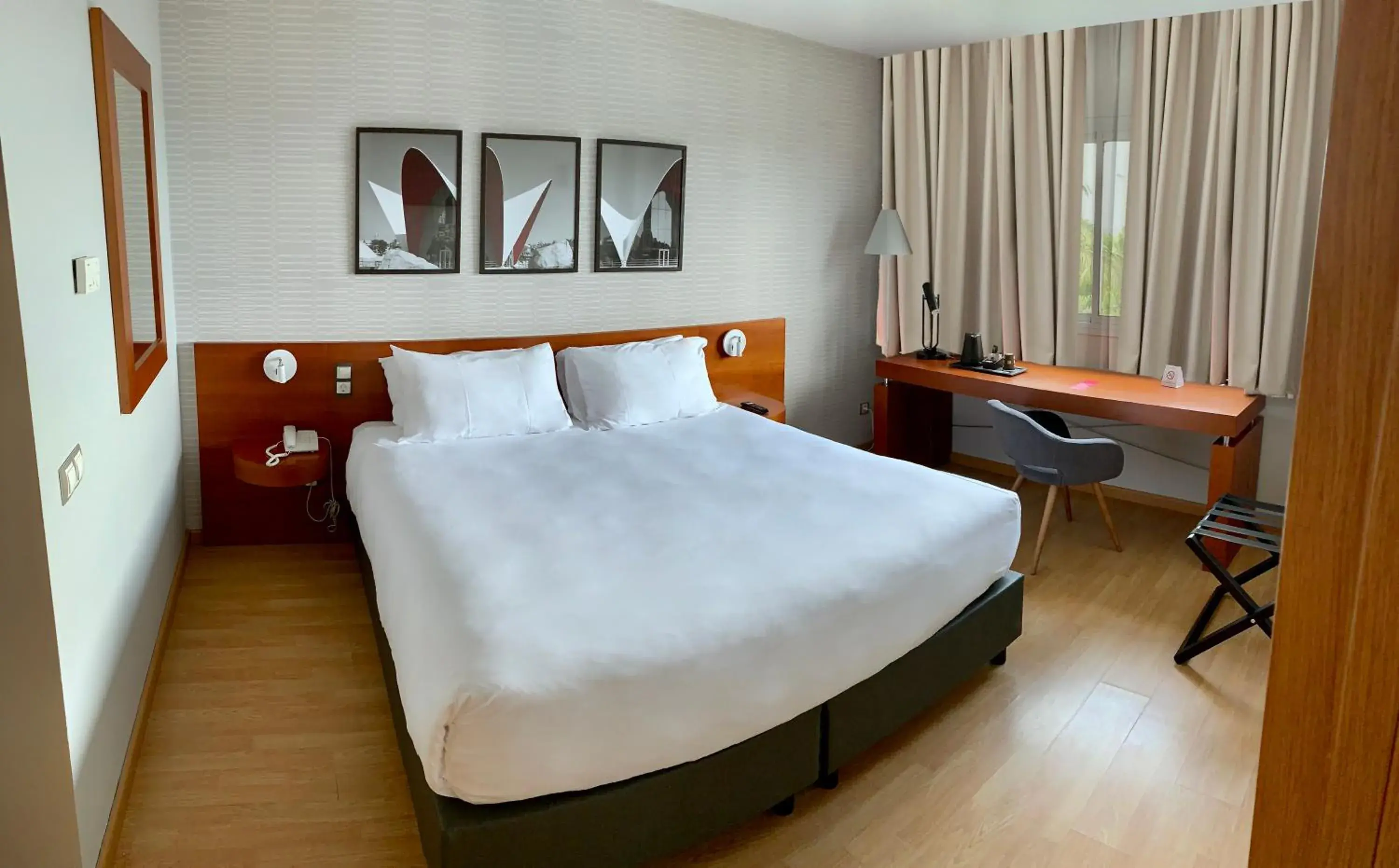 Double Room - single occupancy - Non-Smoking in Ramada by Wyndham Valencia Almussafes Double Room - single occupancy - Non-Smoking in Ramada by Wyndham Valencia Almussafes
