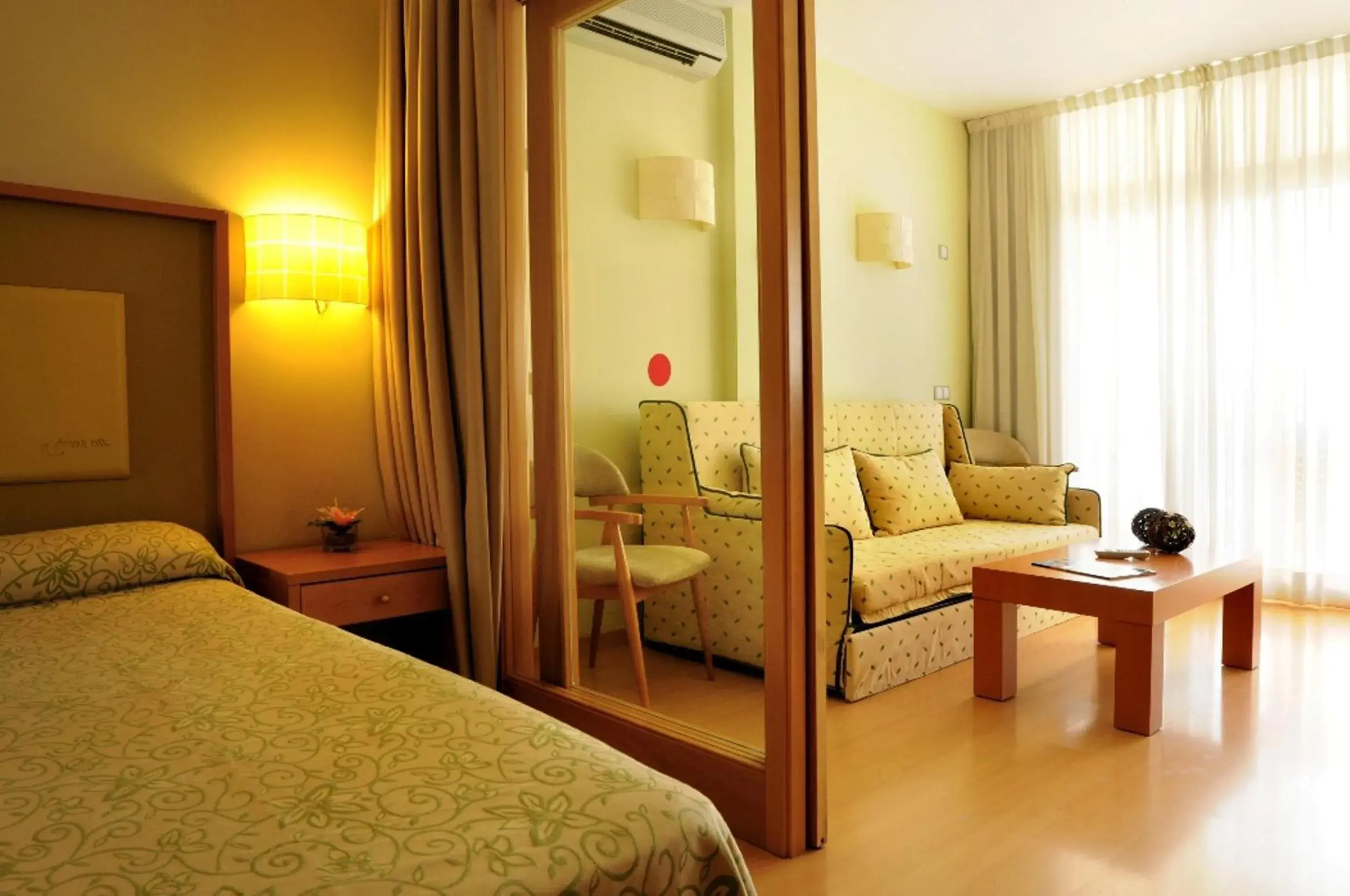 Family Room (2 Adults) in Evenia Olympic Suites Family Room (2 Adults) in Evenia Olympic Suites