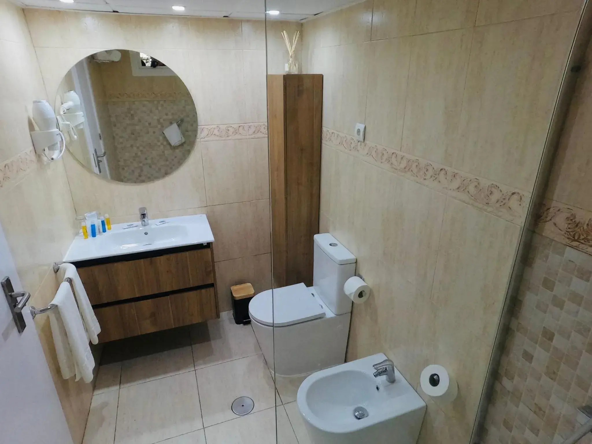 Two-Bedroom Apartment with sea view and Terrace ( 4-6 Adults) in Bahía Serena Two-Bedroom Apartment with sea view and Terrace ( 4-6 Adults) in Bahía Serena