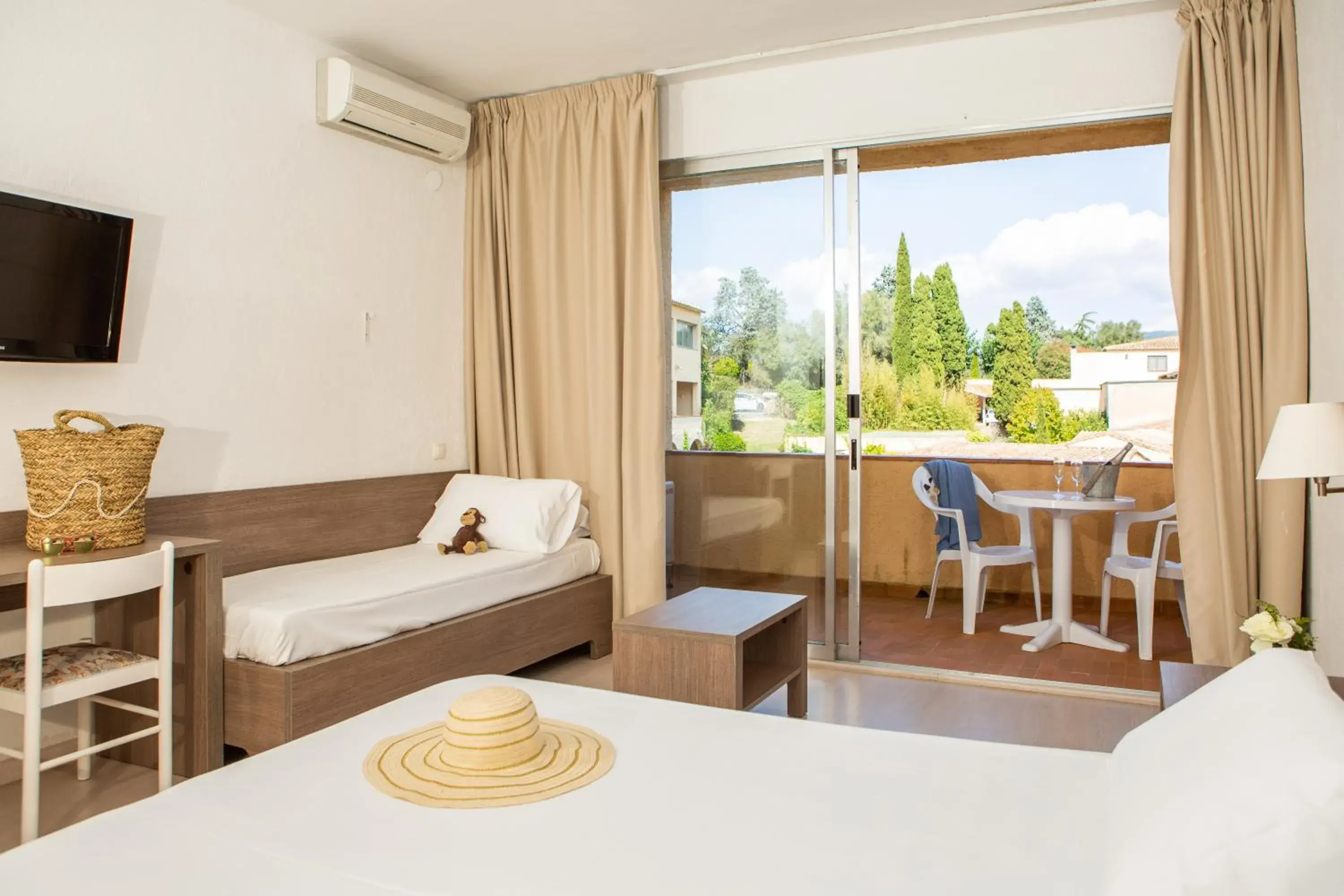 Superior Double Room in RVHotels Golf Costa Brava Superior Double Room in RVHotels Golf Costa Brava