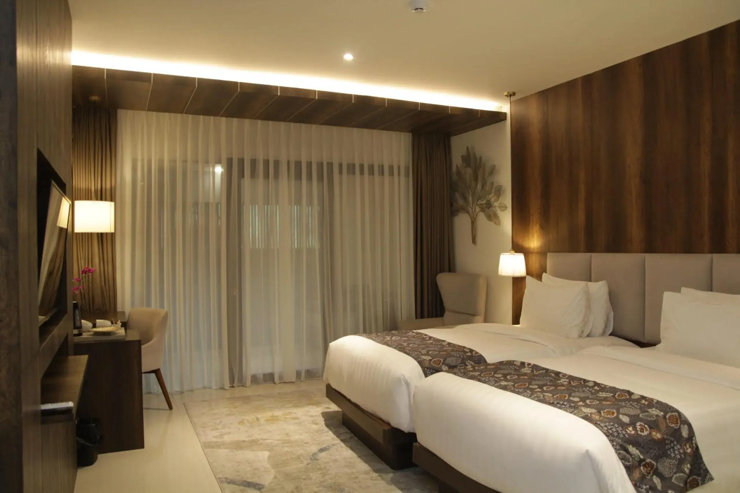 Twin Room with Terrace in Forest Hills Hotel Twin Room with Terrace in Forest Hills Hotel