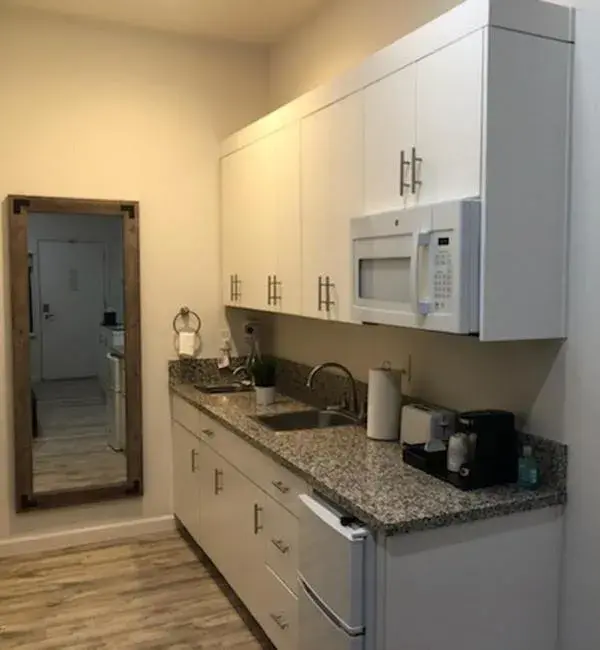 Standard Double Room in Villa Alamari Inn and Suites Standard Double Room in Villa Alamari Inn and Suites