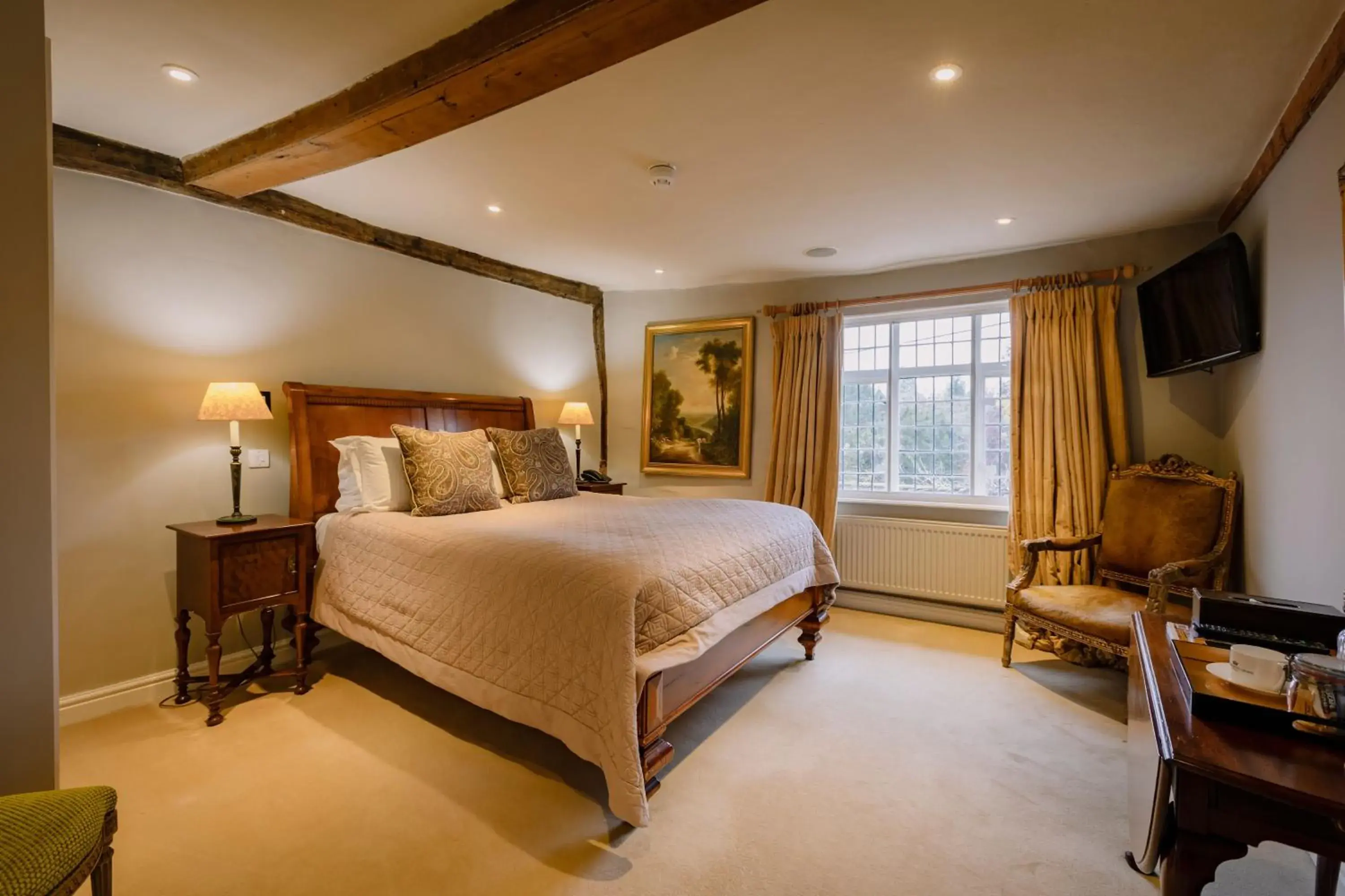 Double Room in The Crown, Bildeston Double Room in The Crown, Bildeston