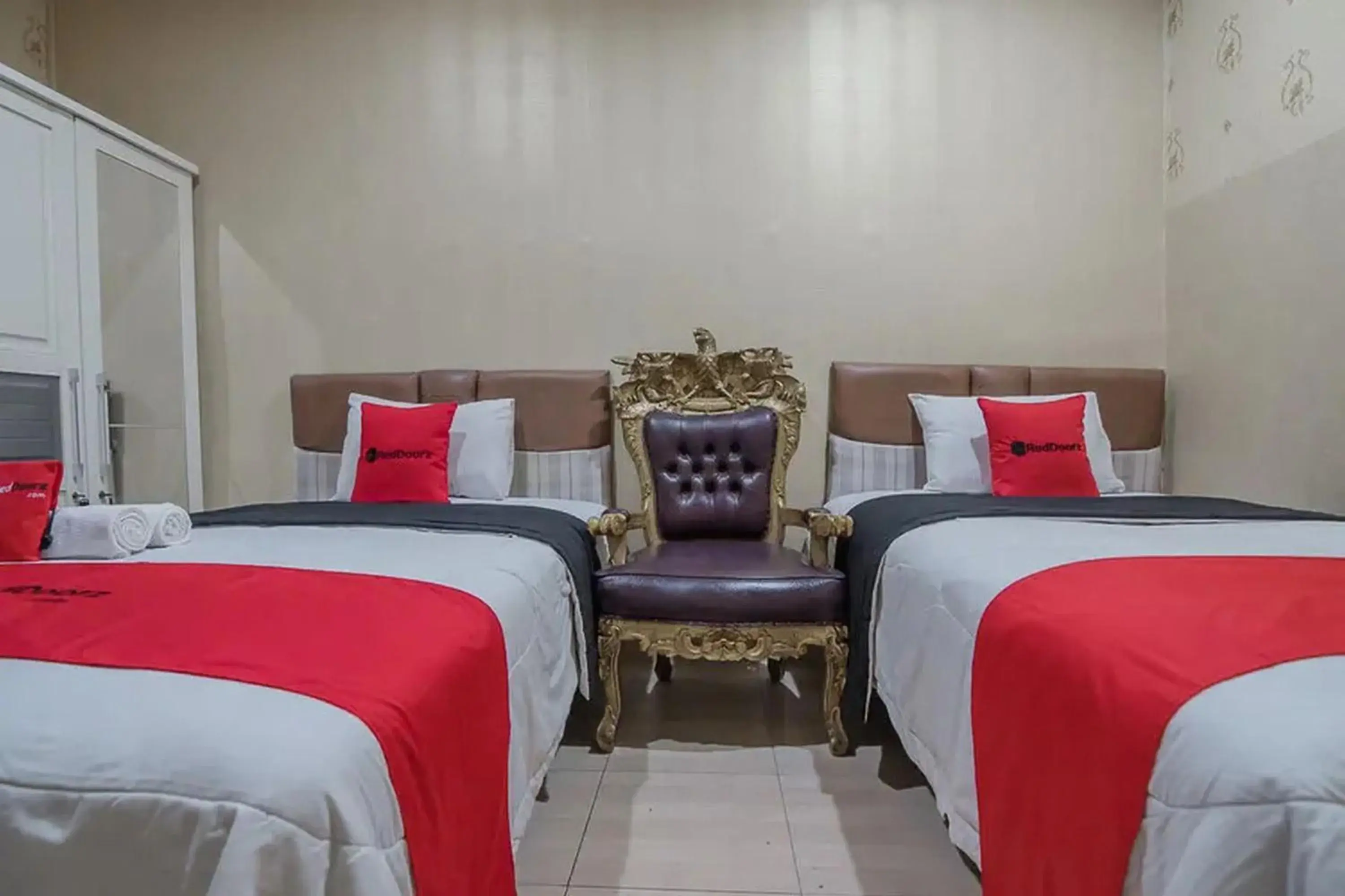 RedDoorz Syariah at Jalan Ahmad Yani Jambi RedDoorz Syariah at Jalan Ahmad Yani Jambi