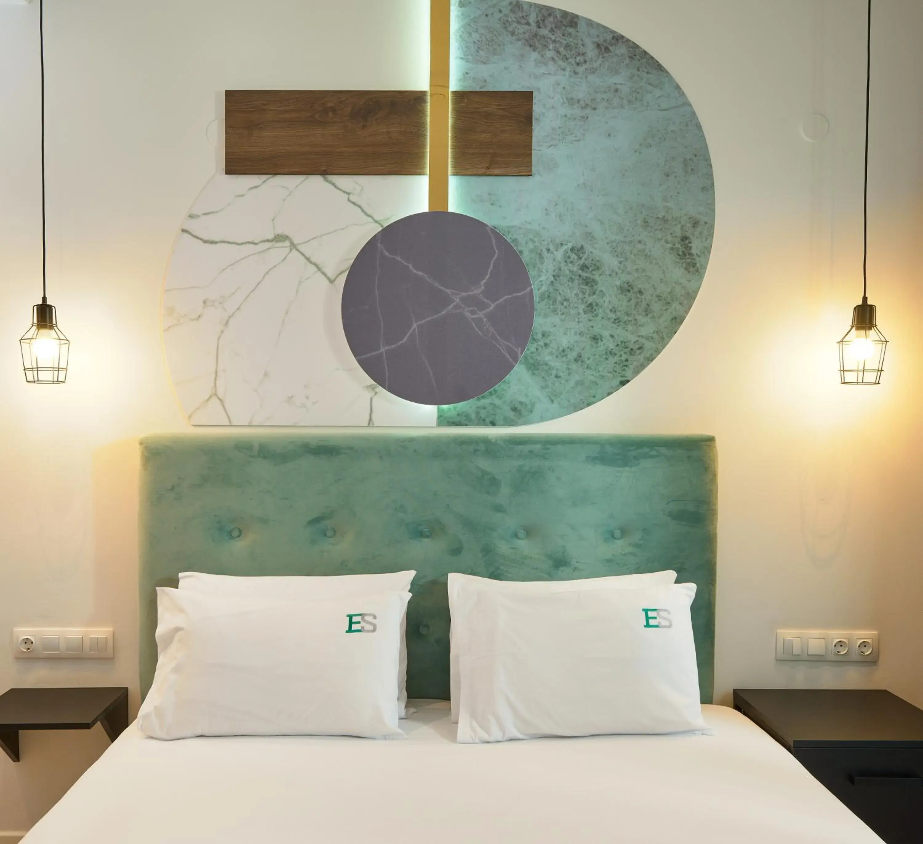 Double Room with Balcony in Urban Elephant Suites Double Room with Balcony in Urban Elephant Suites