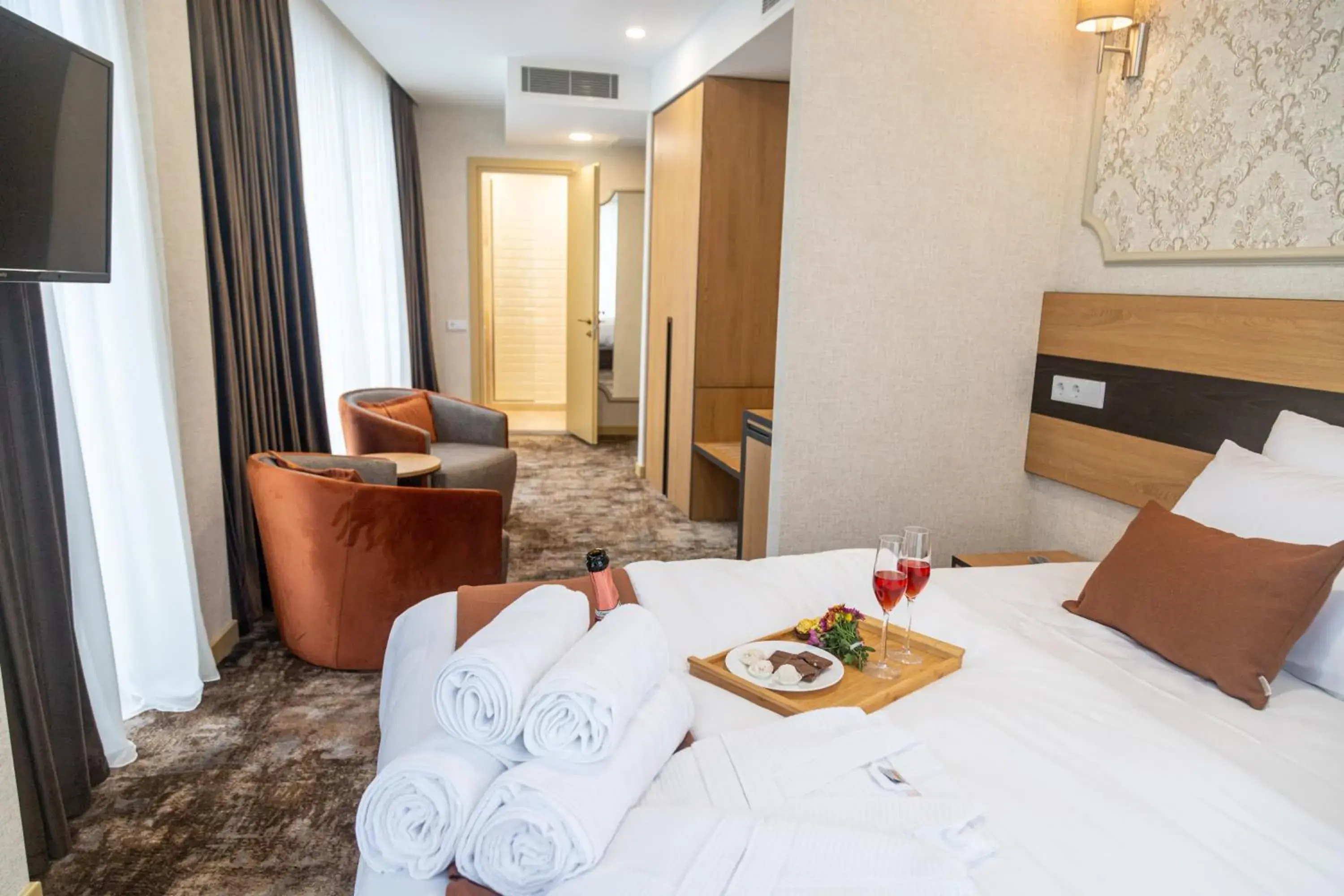 Deluxe Double Room with Balcony in Hotel Solum Roof Top Deluxe Double Room with Balcony in Hotel Solum Roof Top