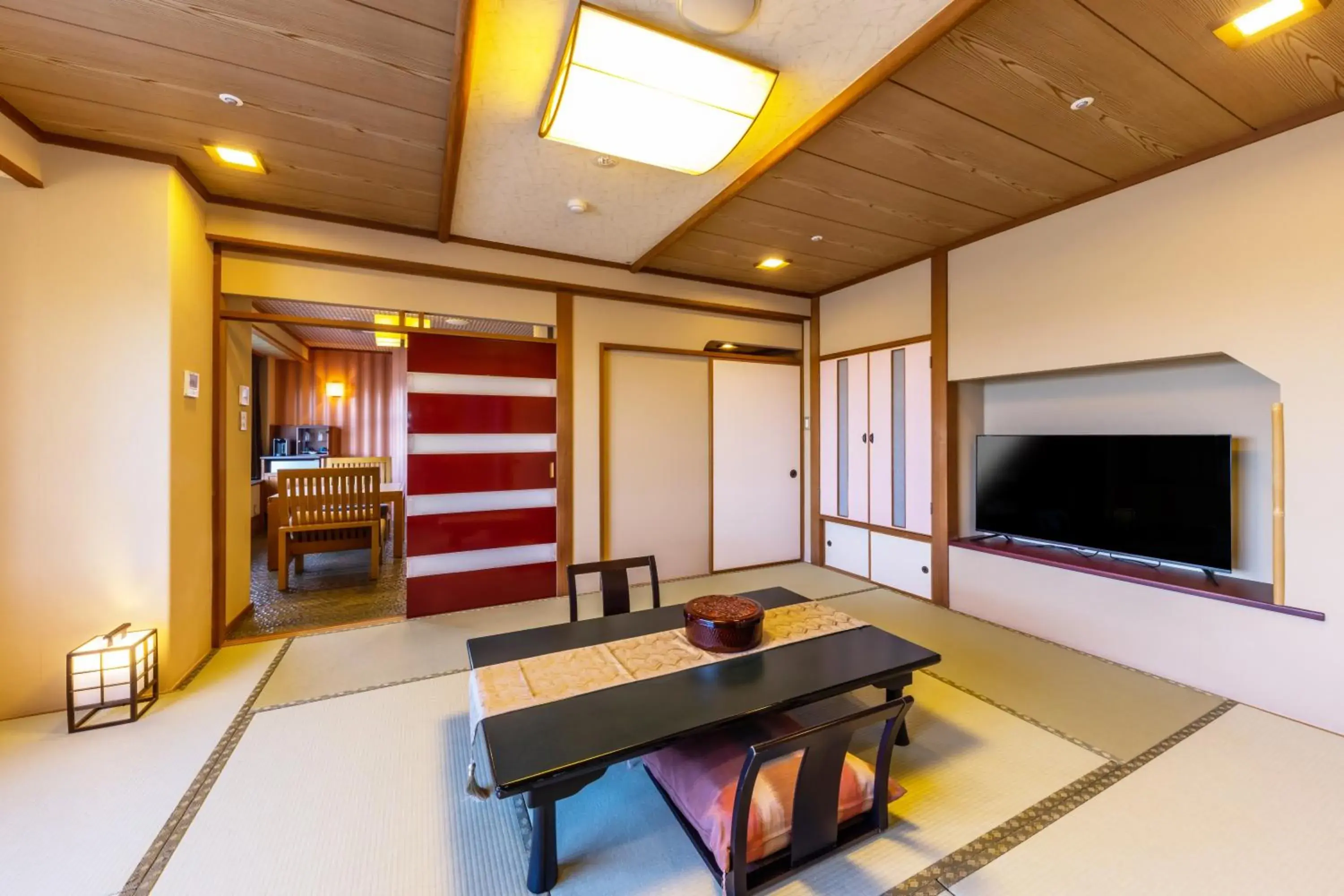 Deluxe Family Room in 銚子グランドホテル Deluxe Family Room in 銚子グランドホテル