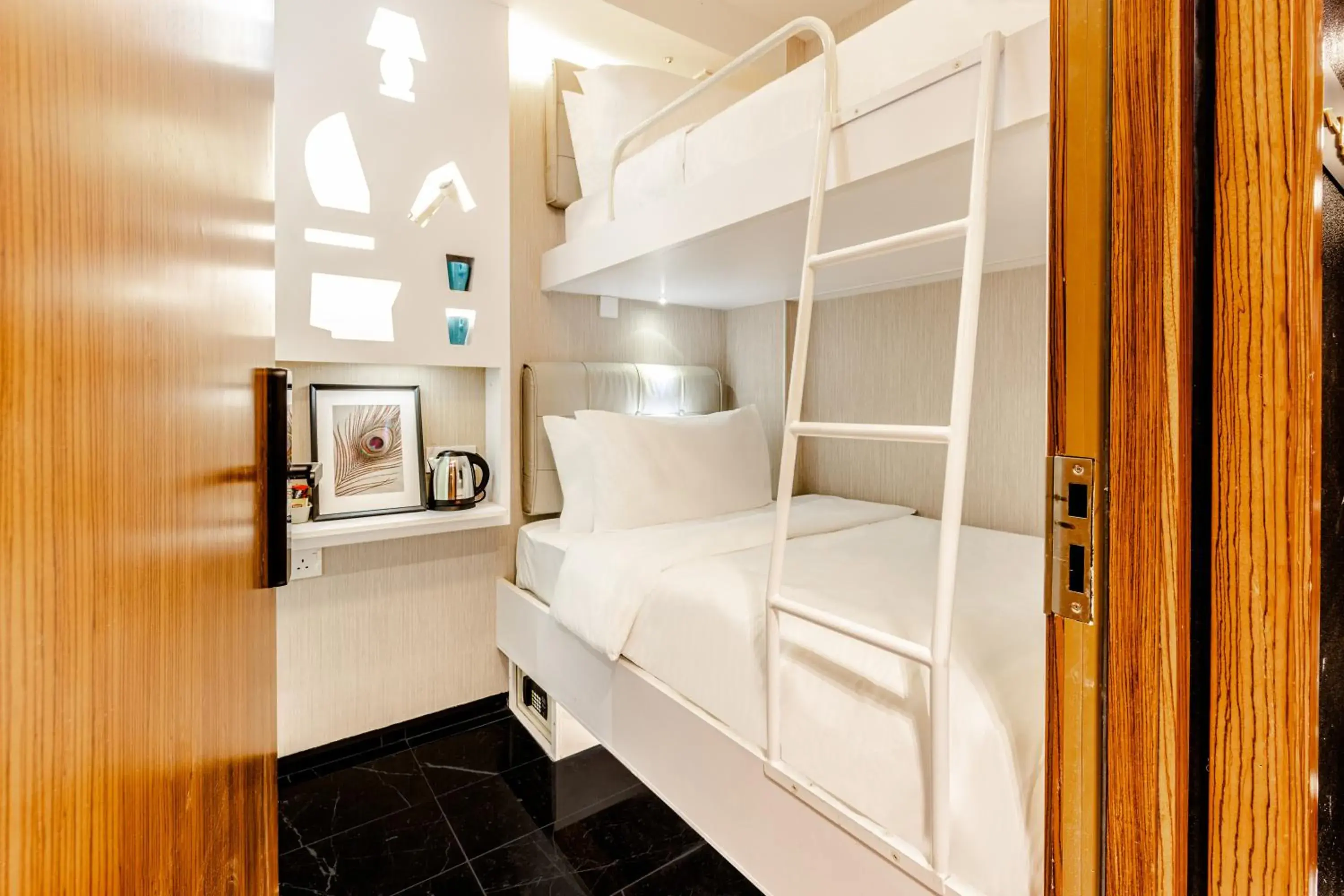 Standard Twin Room (No Window) in D'Nova Hotel Bugis Standard Twin Room (No Window) in D'Nova Hotel Bugis