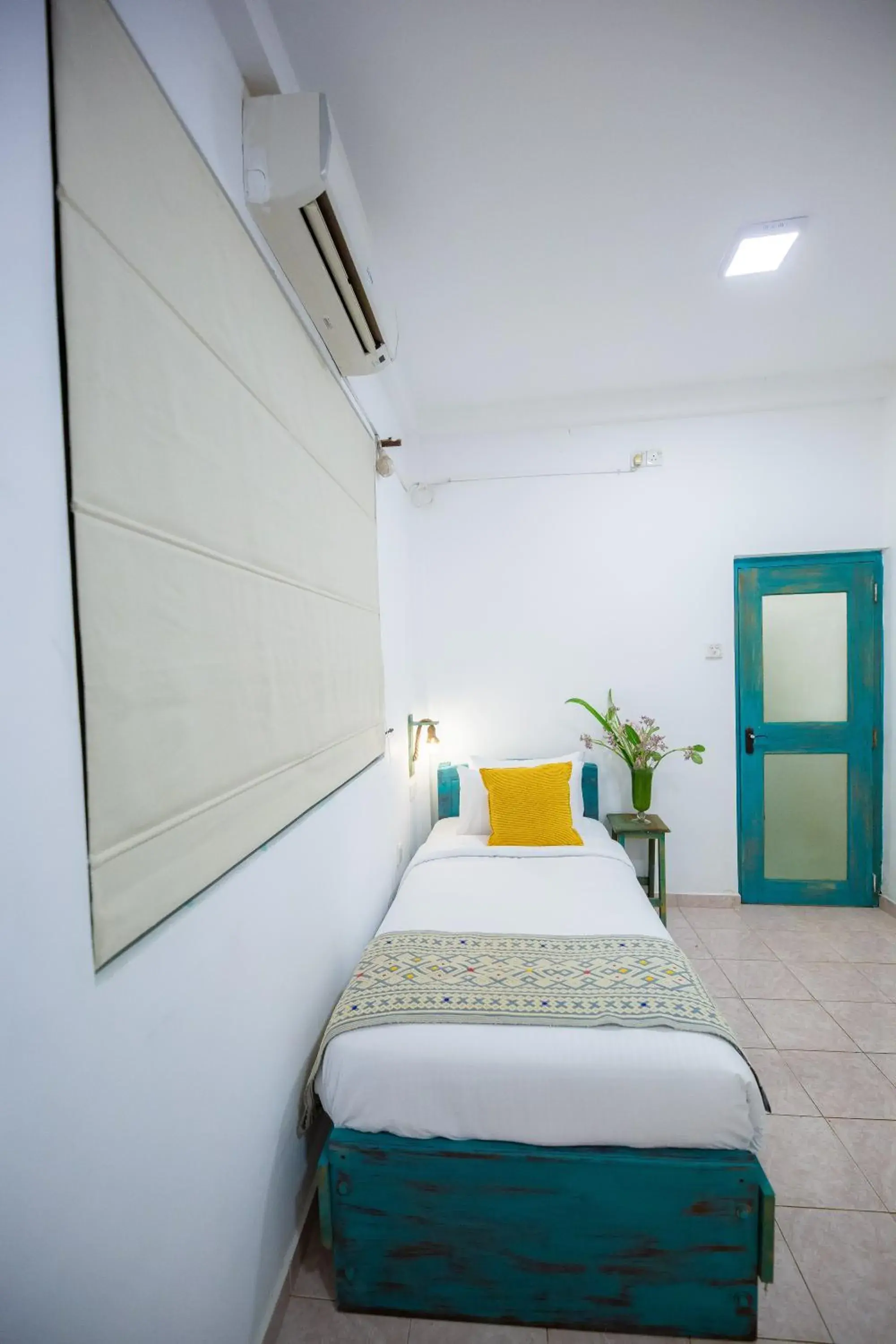 Moi Triple Room in Moi Galle Fort by DBI Moi Triple Room in Moi Galle Fort by DBI