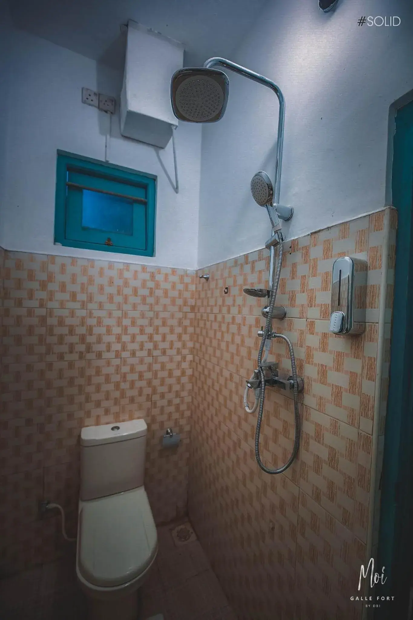 6-Bed Mixed Dormitory Room - single occupancy in Moi Galle Fort by DBI 6-Bed Mixed Dormitory Room - single occupancy in Moi Galle Fort by DBI