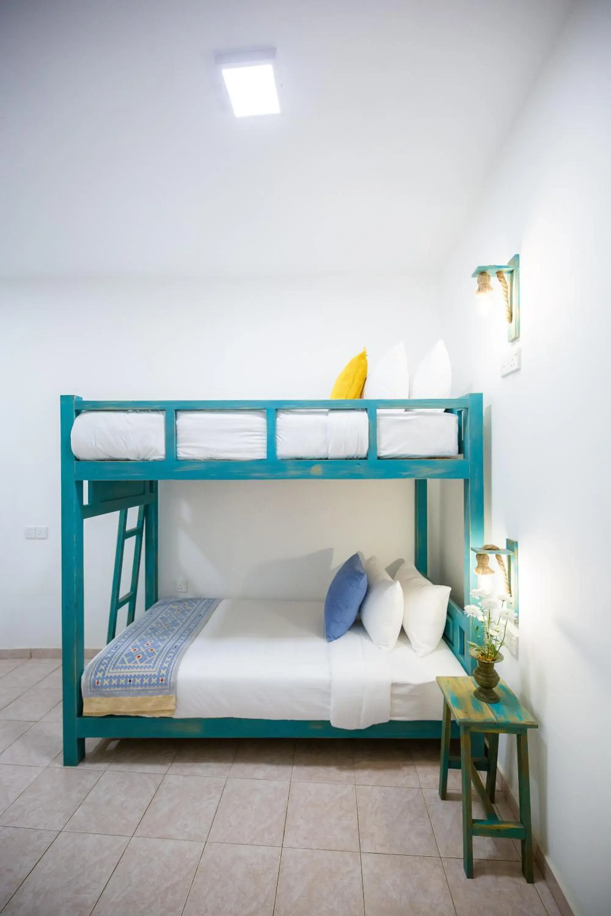 Bed in 6-Bed Mixed Dormitory Room in Moi Galle Fort by DBI Bed in 6-Bed Mixed Dormitory Room in Moi Galle Fort by DBI