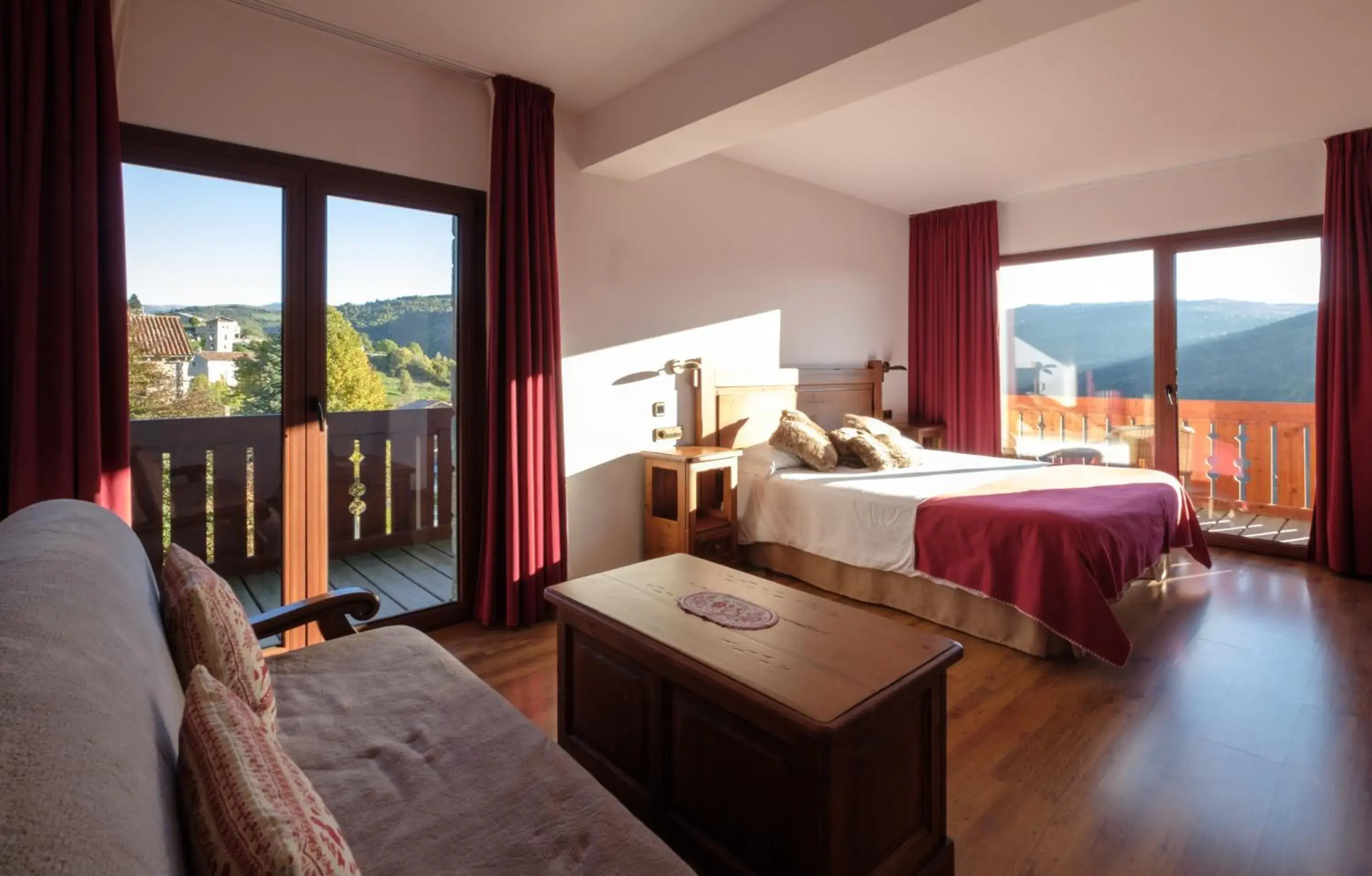 Superior Triple Room in Hotel Calitxo Superior Triple Room in Hotel Calitxo