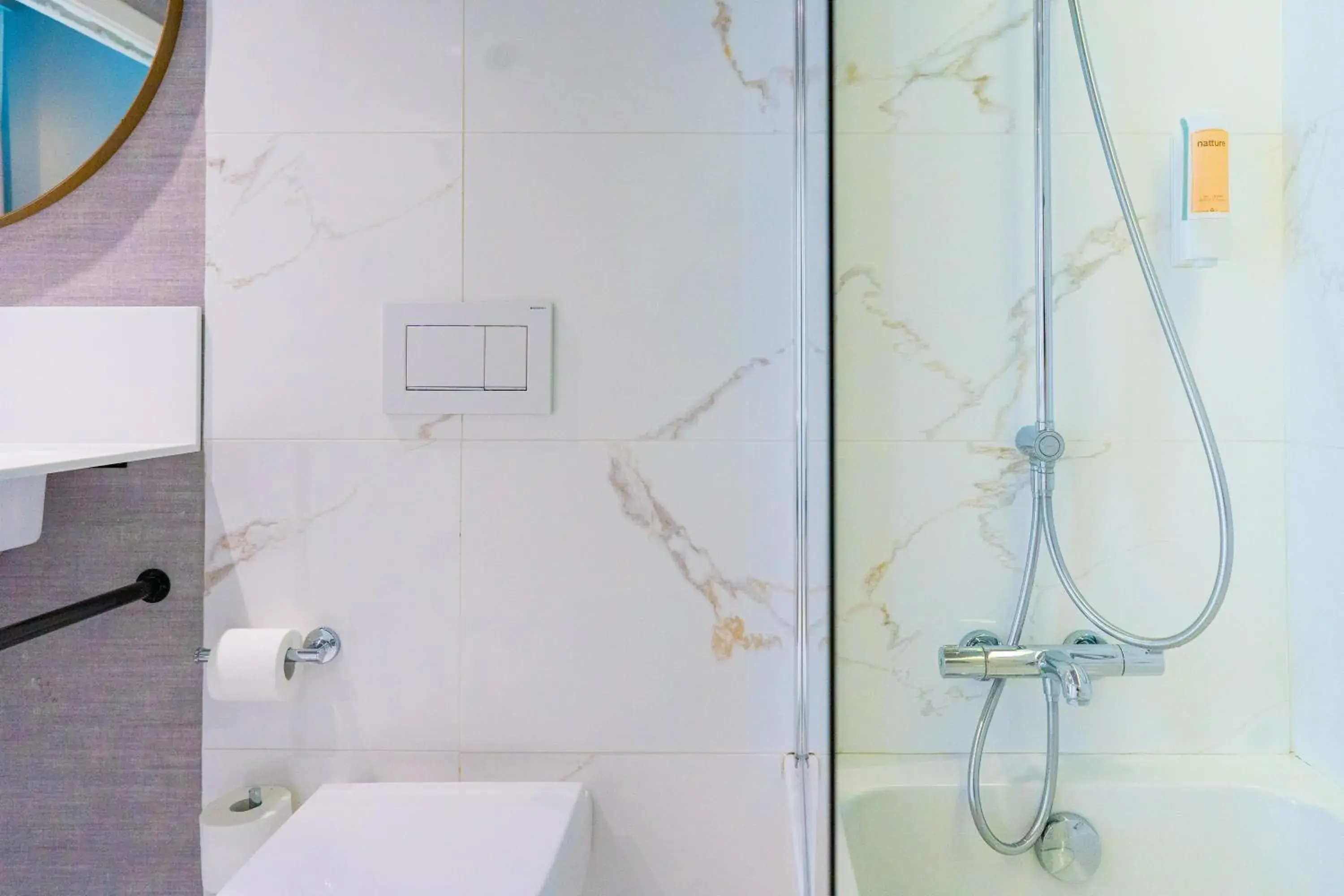 Deluxe Double Room with Balcony and Sea View in Hotel Riazor Deluxe Double Room with Balcony and Sea View in Hotel Riazor