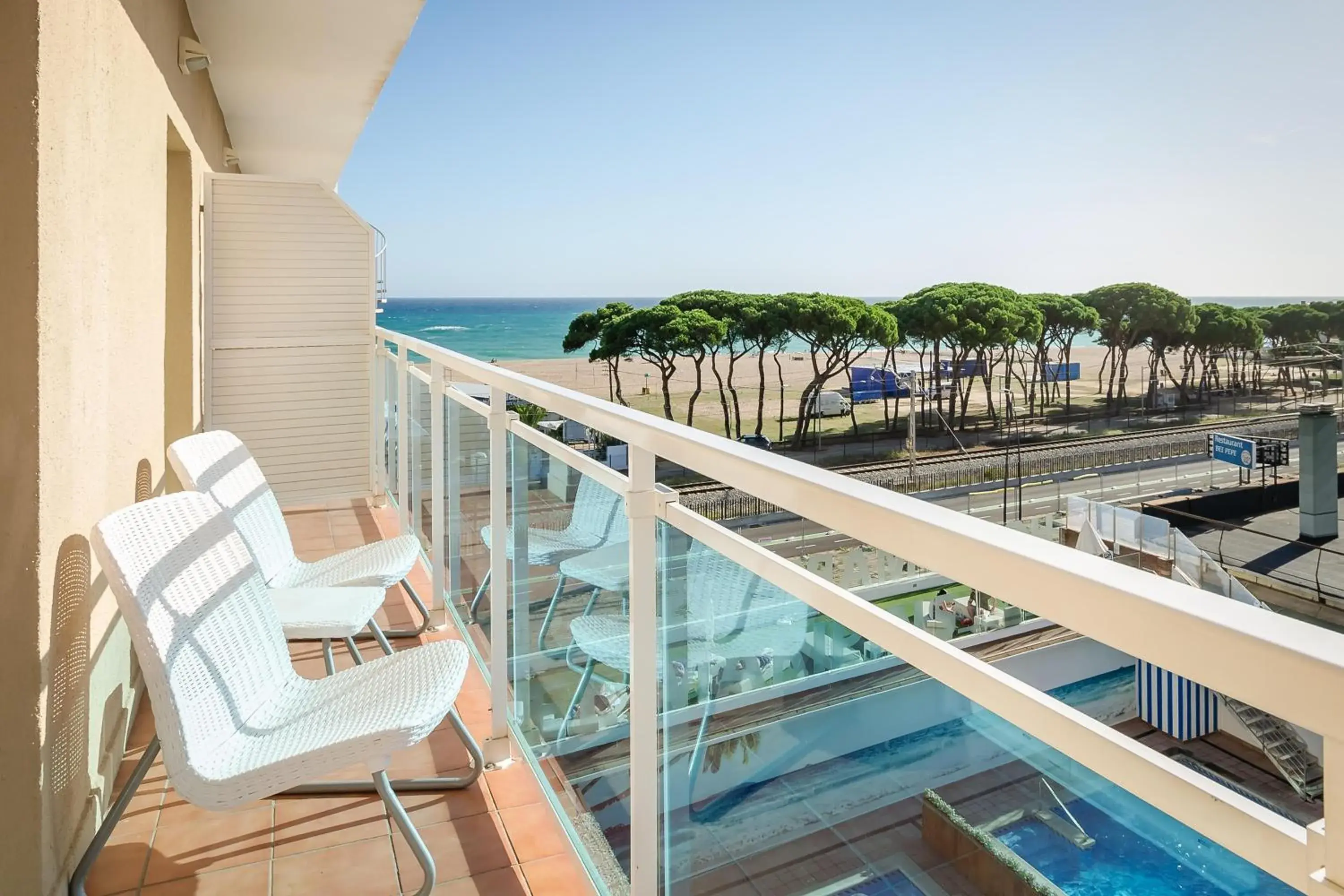 Double Room with Pool View in ALEGRIA Maripins Double Room with Pool View in ALEGRIA Maripins